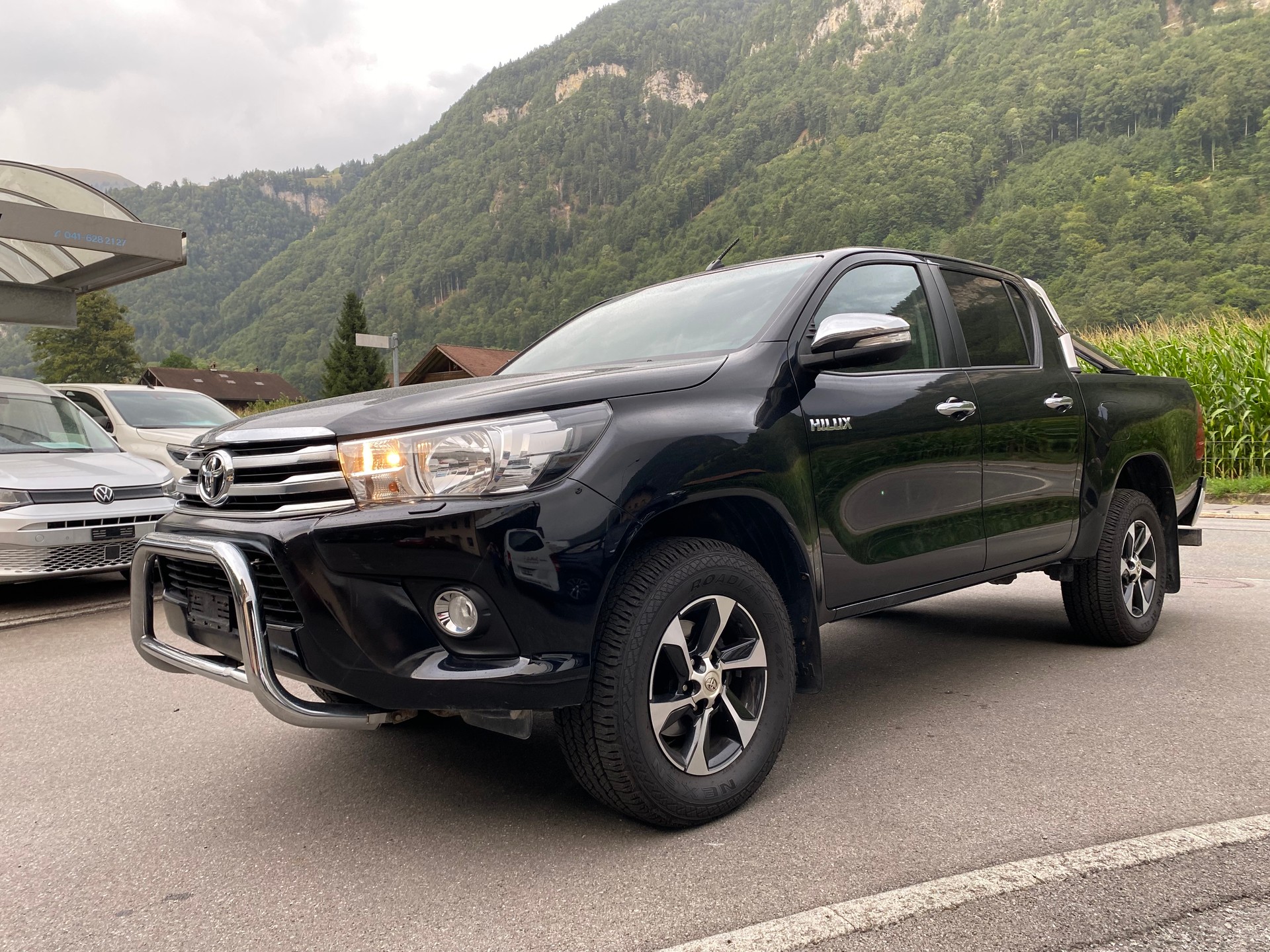 TOYOTA Hilux 2.4D-4D Sol DoubleCab 4x4 A-image-1