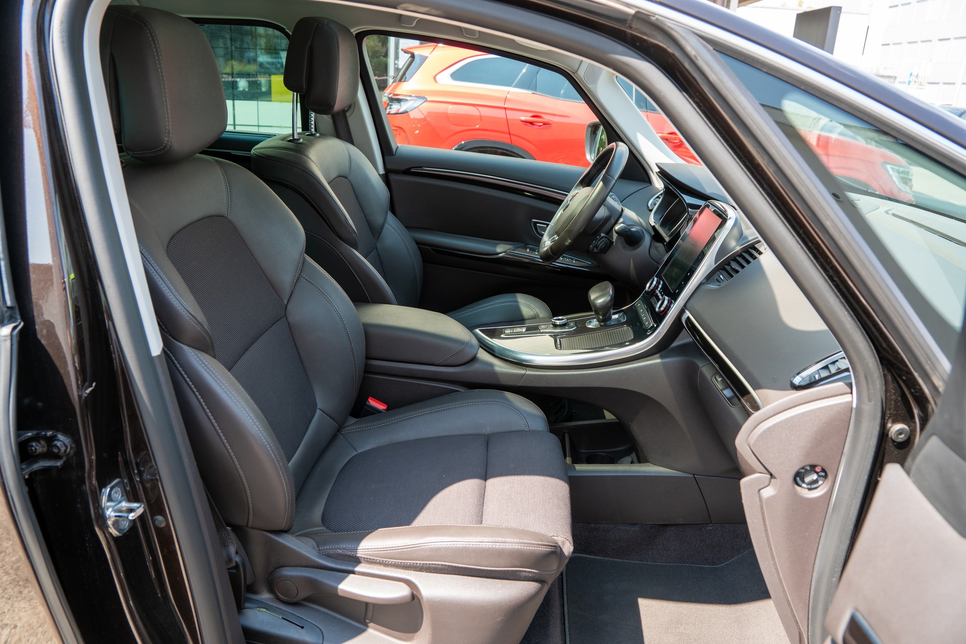 RENAULT Espace 1.6 TCe Intens EDC-image-11