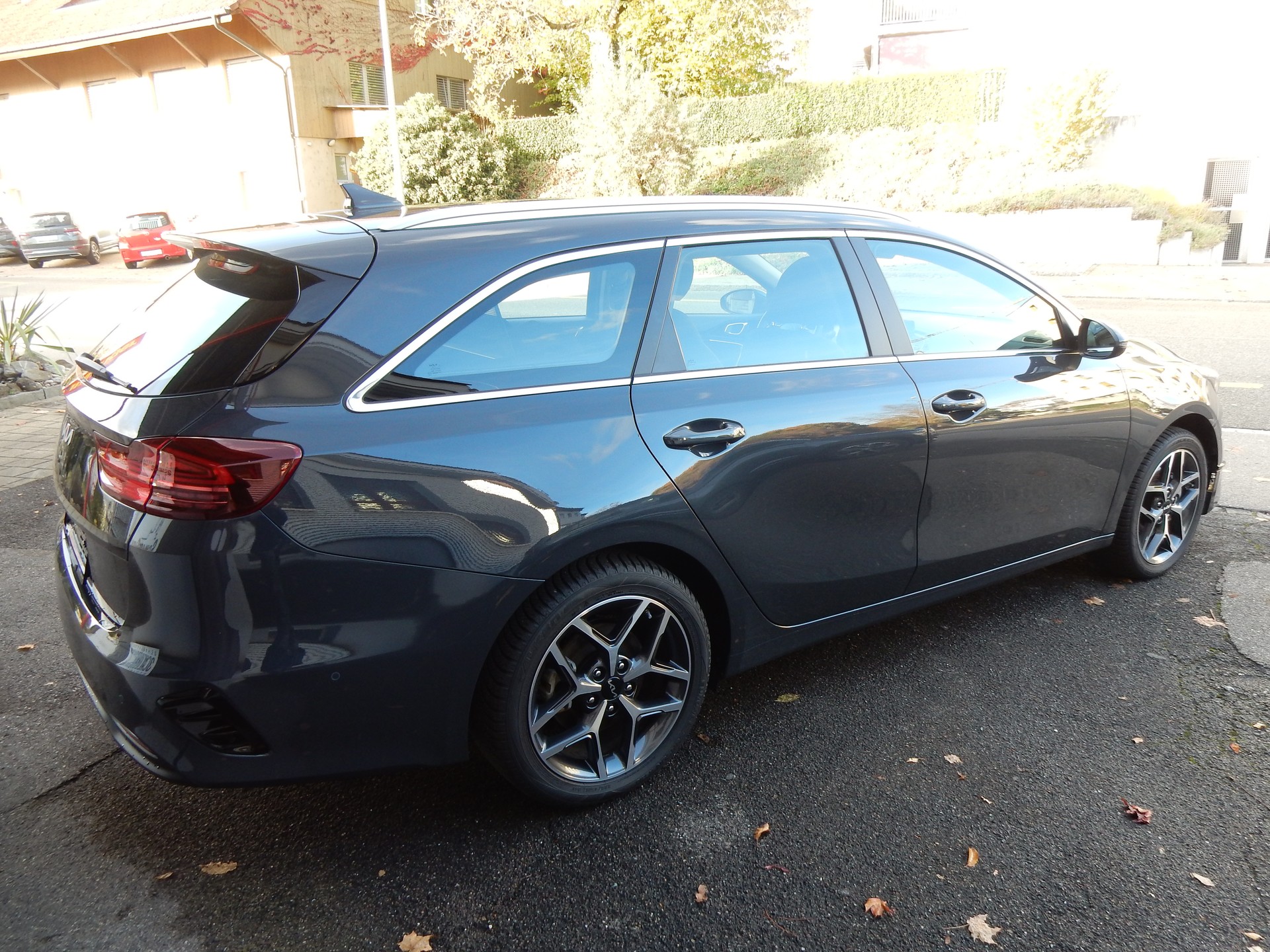 KIA Ceed Sportswagon 1.5 T-GDi DCT MHEV Spirit (Style)-image-4