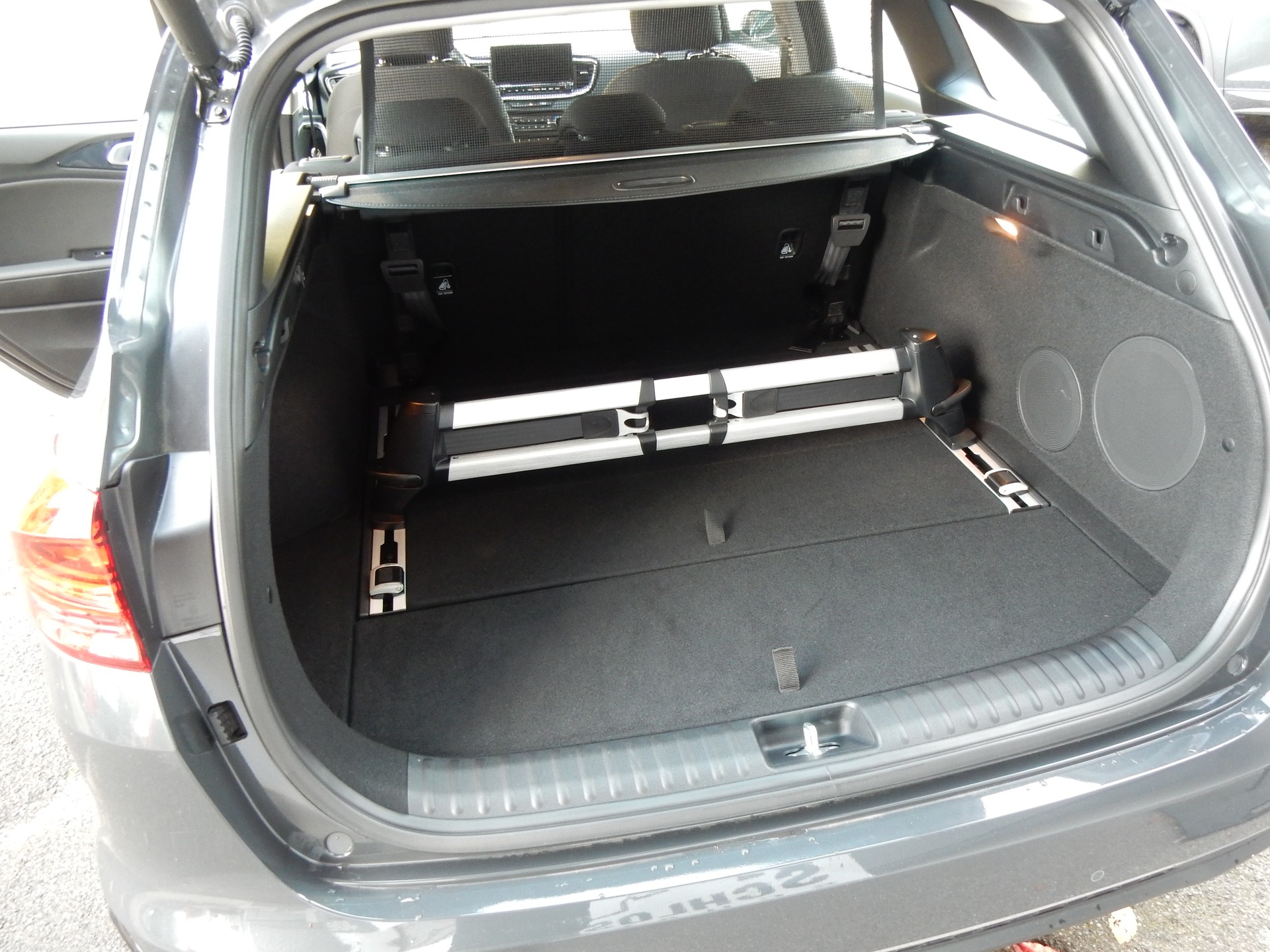 KIA Ceed Sportswagon 1.5 T-GDi DCT MHEV Spirit (Style)-image-8