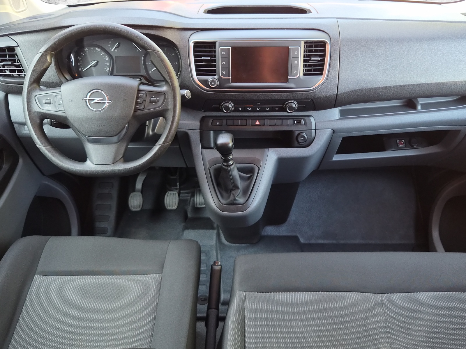 OPEL Vivaro Kombi 2.7 t M 2.0 CDTI 150 Essentia S/S-image-5
