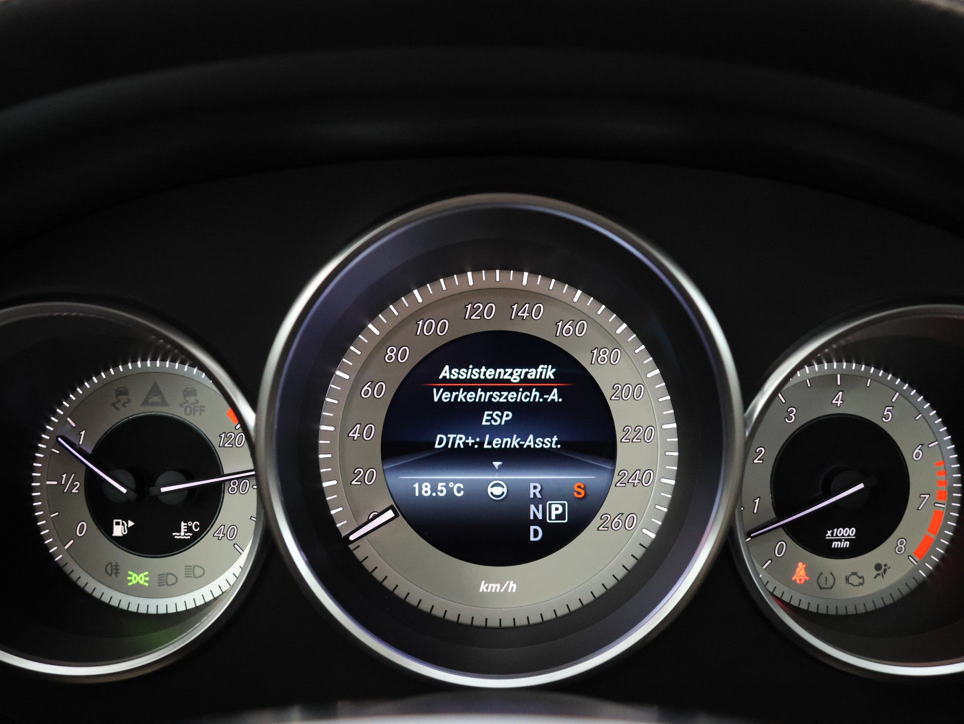 MERCEDES-BENZ CLS Shooting Brake 500 4Matic 9G-Tronic *Harman/Kardon* *Keskin Felgen* *360 Kamera*-image-18