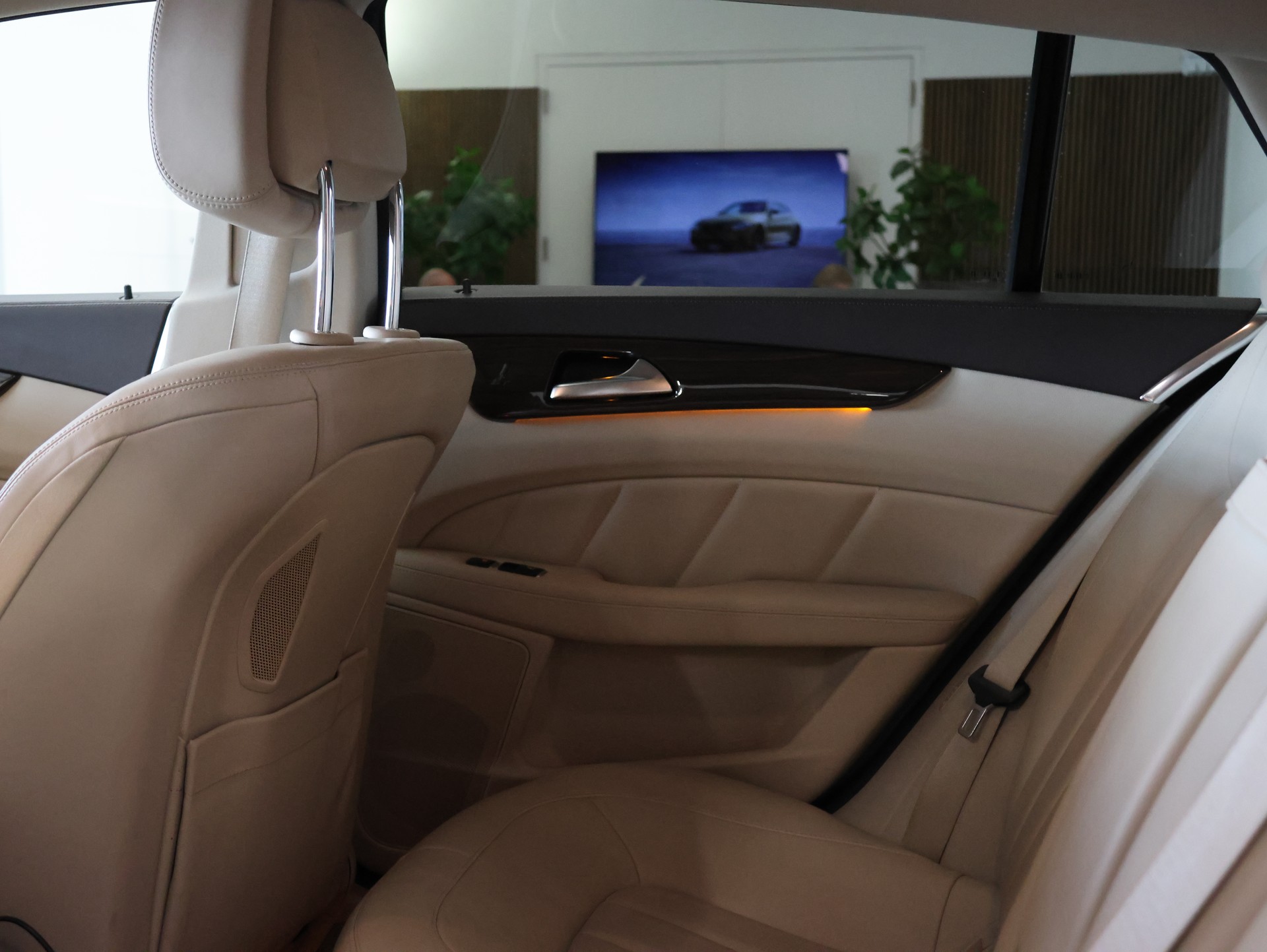 MERCEDES-BENZ CLS Shooting Brake 500 4Matic 9G-Tronic *Harman/Kardon* *Keskin Felgen* *360 Kamera*-image-38