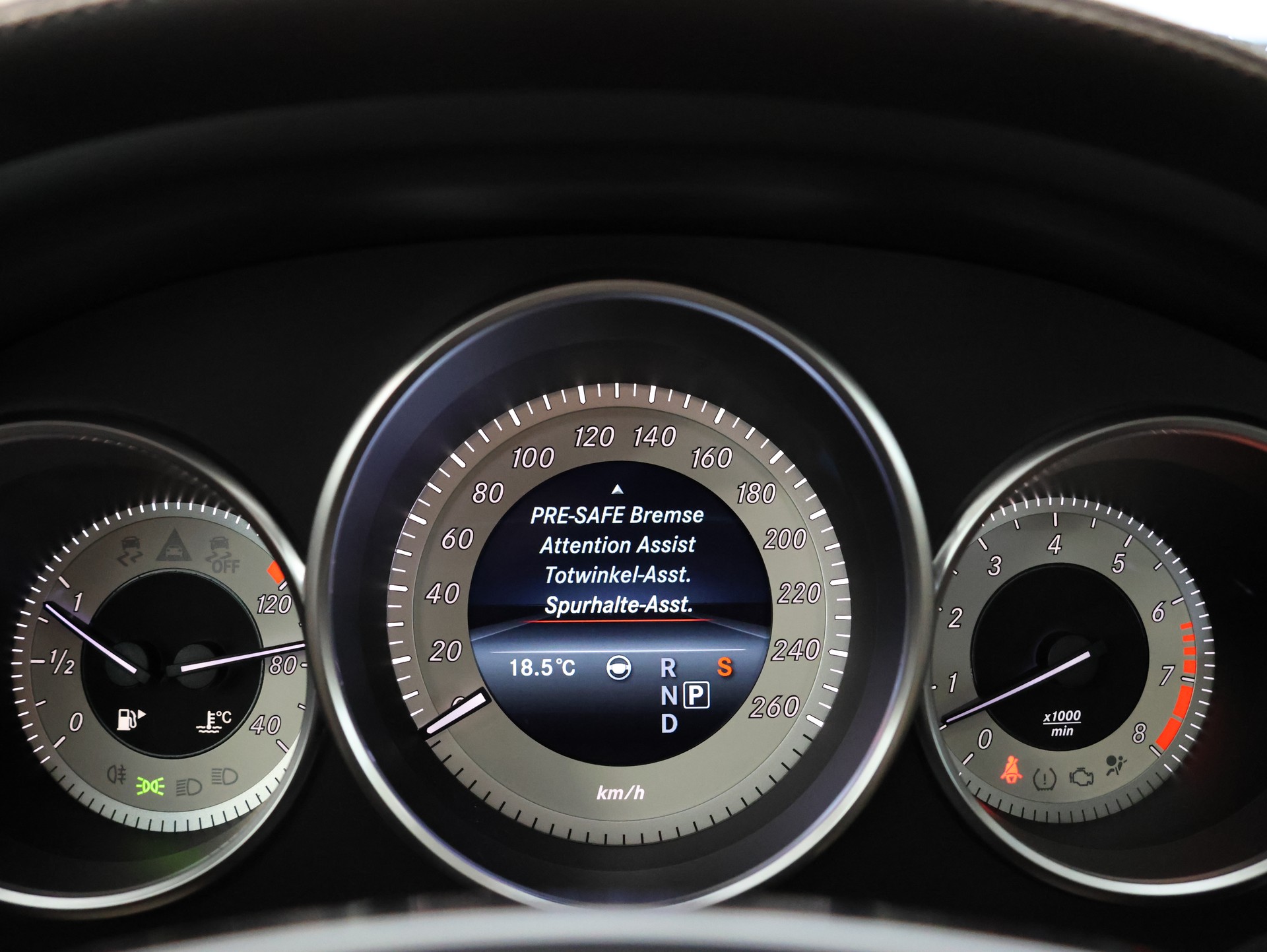 MERCEDES-BENZ CLS Shooting Brake 500 4Matic 9G-Tronic *Harman/Kardon* *Keskin Felgen* *360 Kamera*-image-19