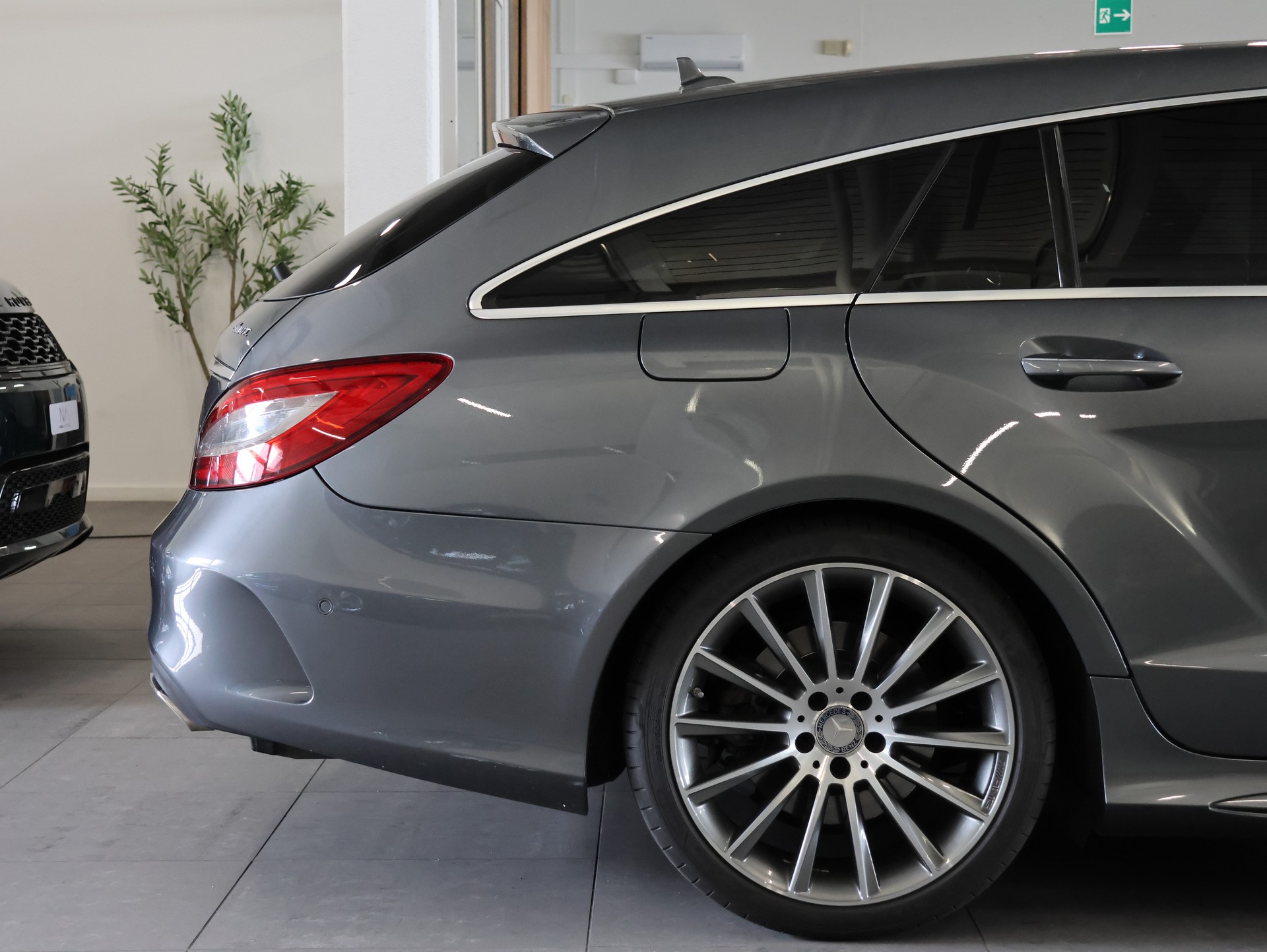 MERCEDES-BENZ CLS Shooting Brake 500 4Matic 9G-Tronic *Harman/Kardon* *Keskin Felgen* *360 Kamera*-image-8