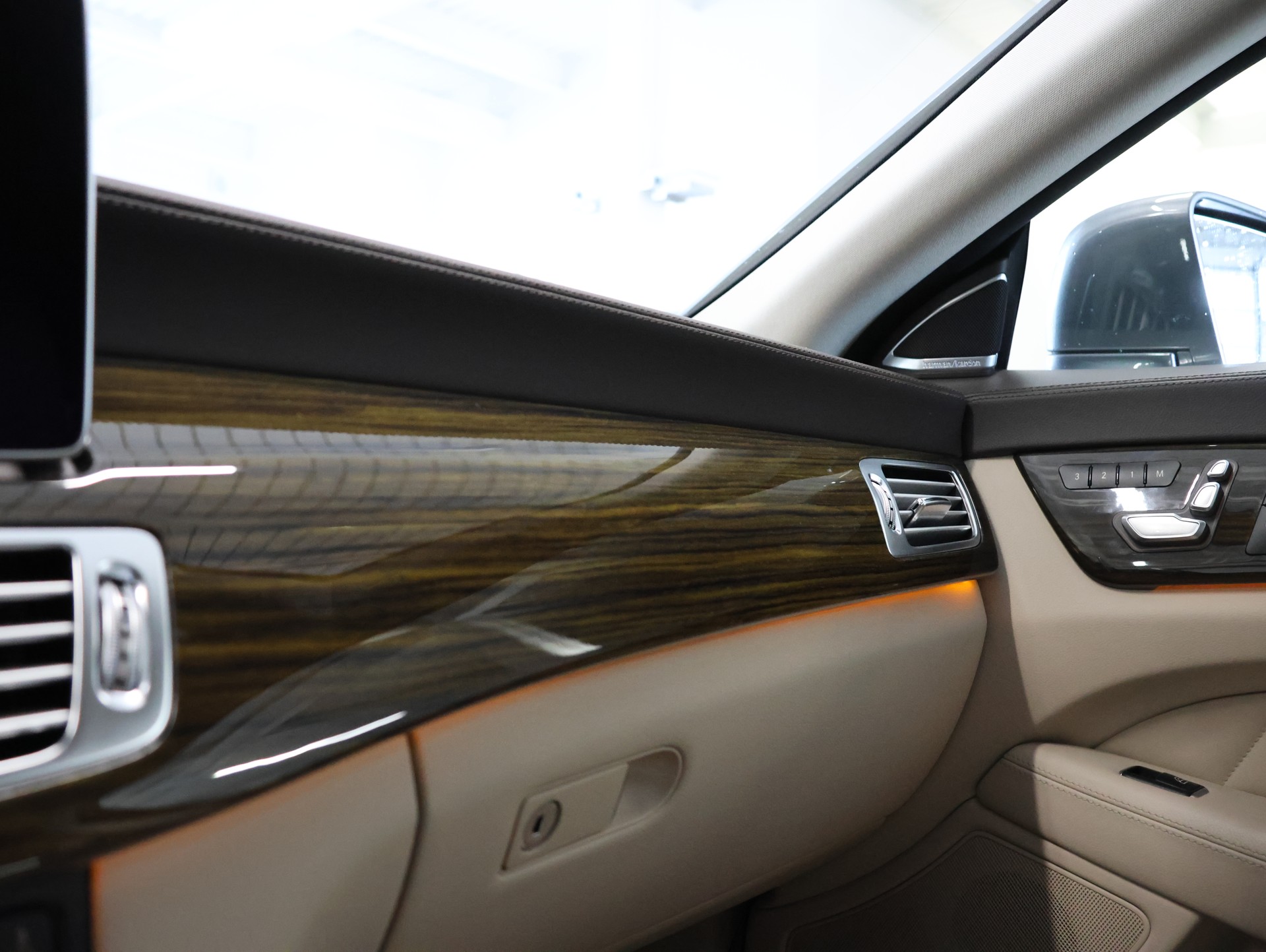 MERCEDES-BENZ CLS Shooting Brake 500 4Matic 9G-Tronic *Harman/Kardon* *Keskin Felgen* *360 Kamera*-image-35