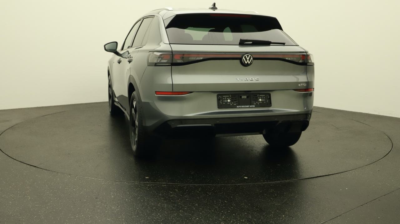 VW T-Roc 1.5 eTSI mHEV R-Line DSG-showroom-element-3