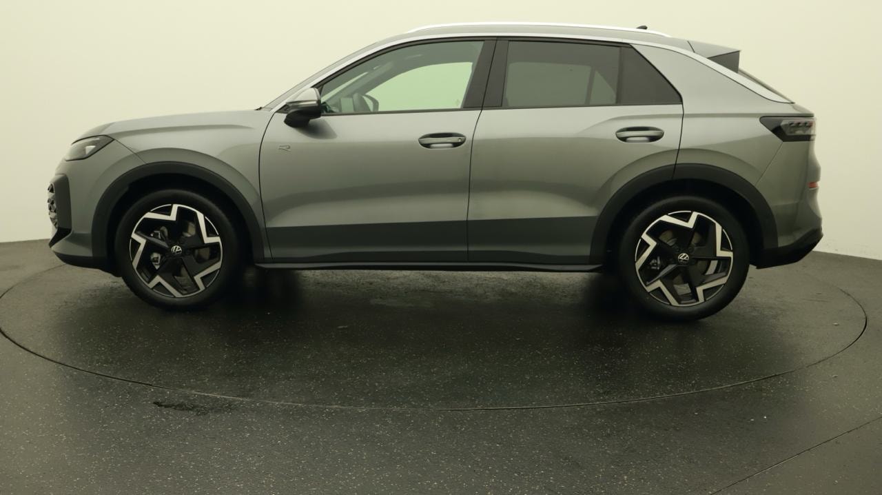 VW T-Roc 1.5 eTSI mHEV R-Line DSG-showroom-element-1