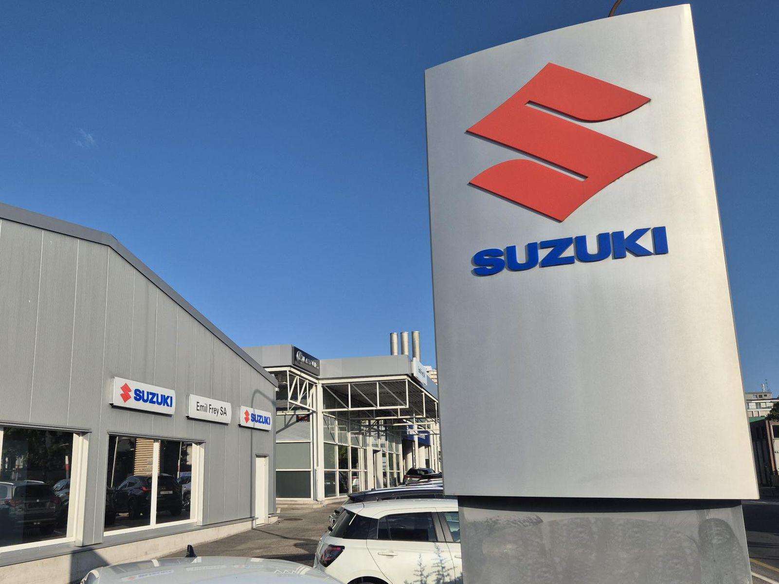 SUZUKI Vitara 1.5 Compact Top Hybrid 4x4-image-18