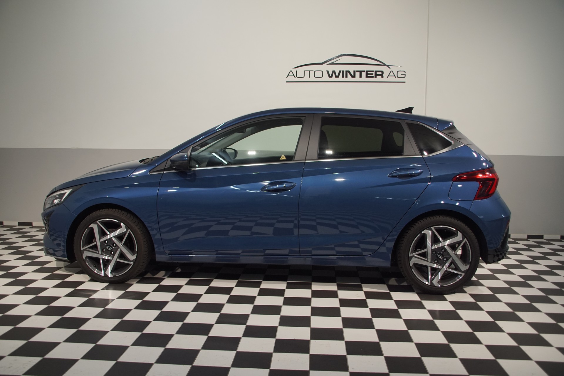 HYUNDAI i20 1.0 T-GDi Vertex DCT ++SWISS++-image-9