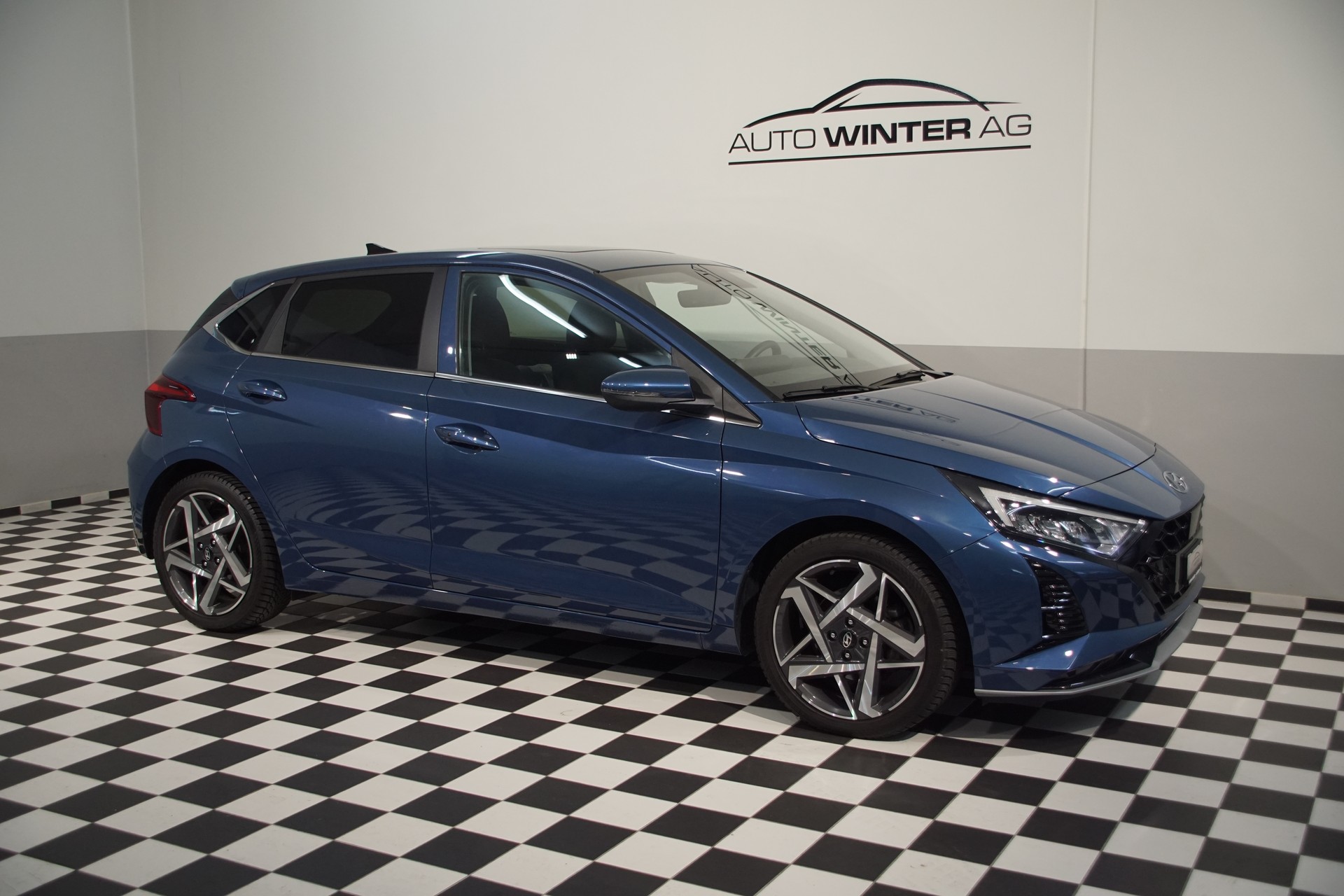 HYUNDAI i20 1.0 T-GDi Vertex DCT ++SWISS++-showroom-element-3
