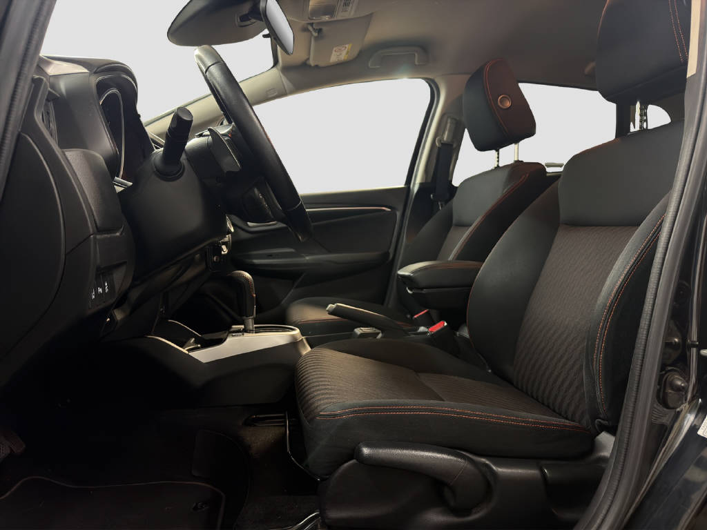 HONDA Jazz 1.5i-VTEC Dynamic CVT-image-8
