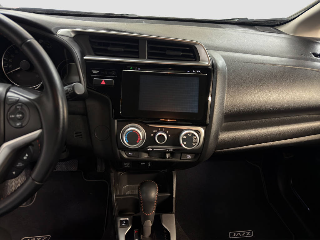 HONDA Jazz 1.5i-VTEC Dynamic CVT-image-9
