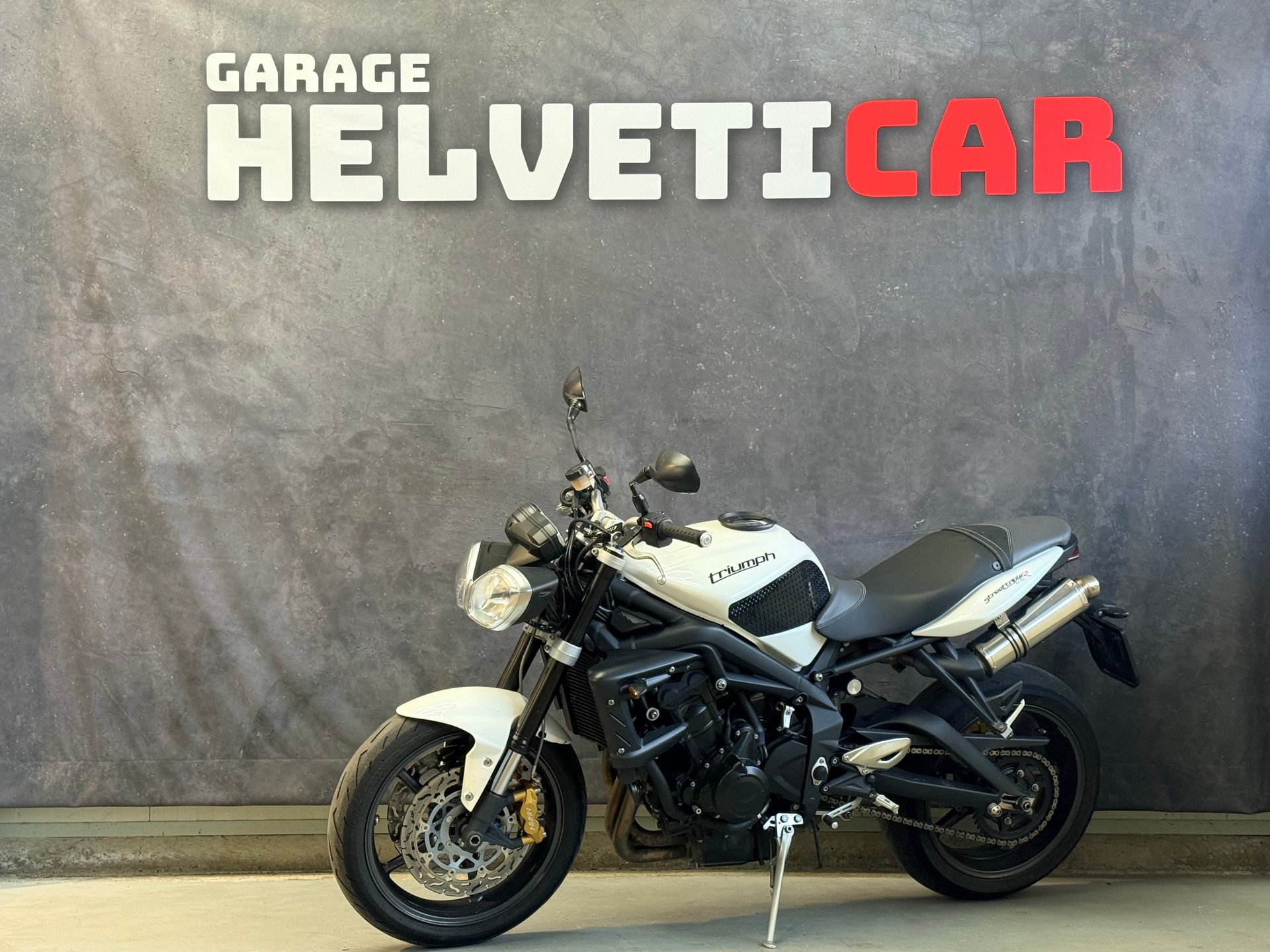TRIUMPH Street Triple R 675-image-2