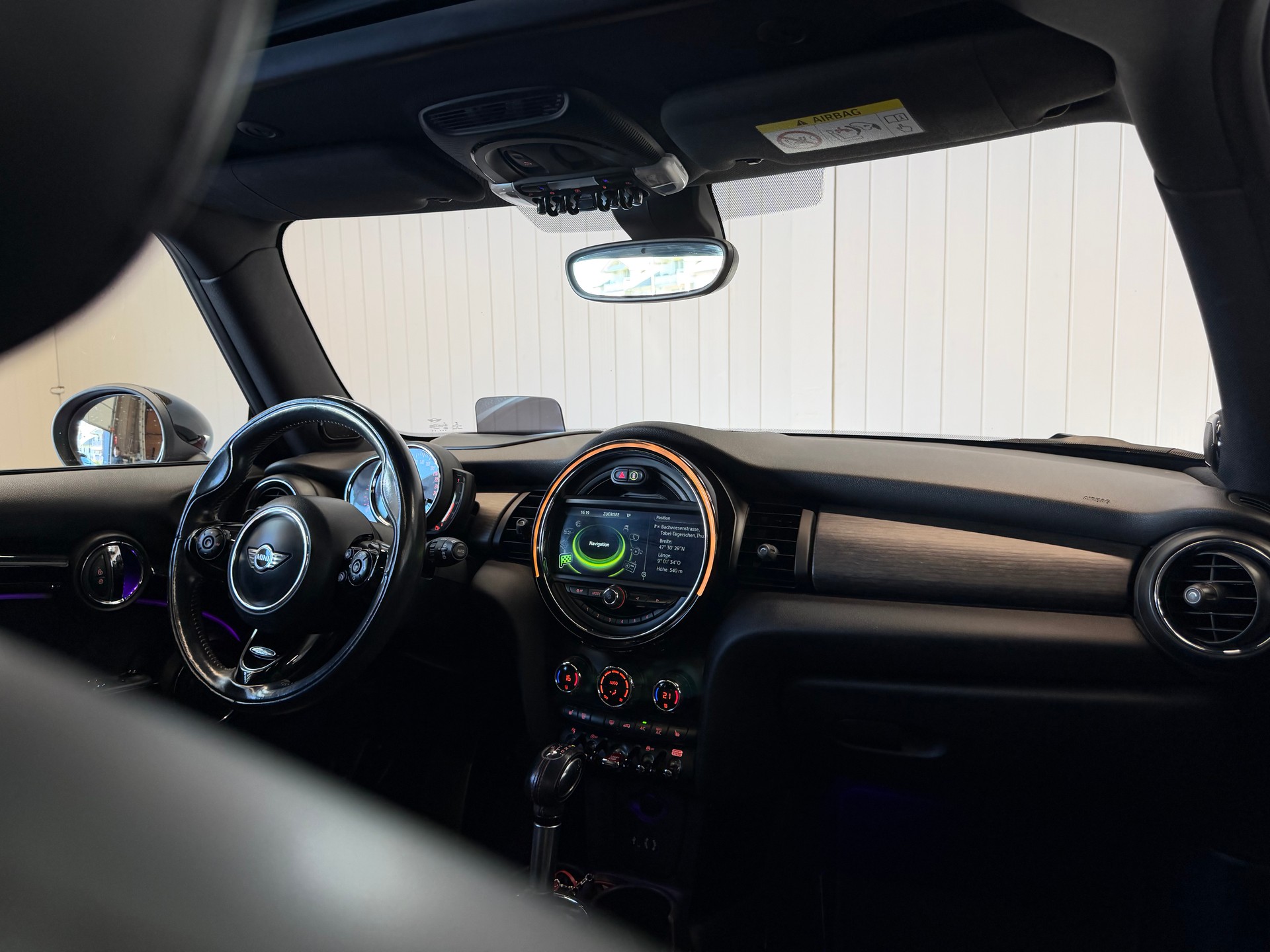 MINI Cooper S Steptronic / frisch am MFK & Service-image-13