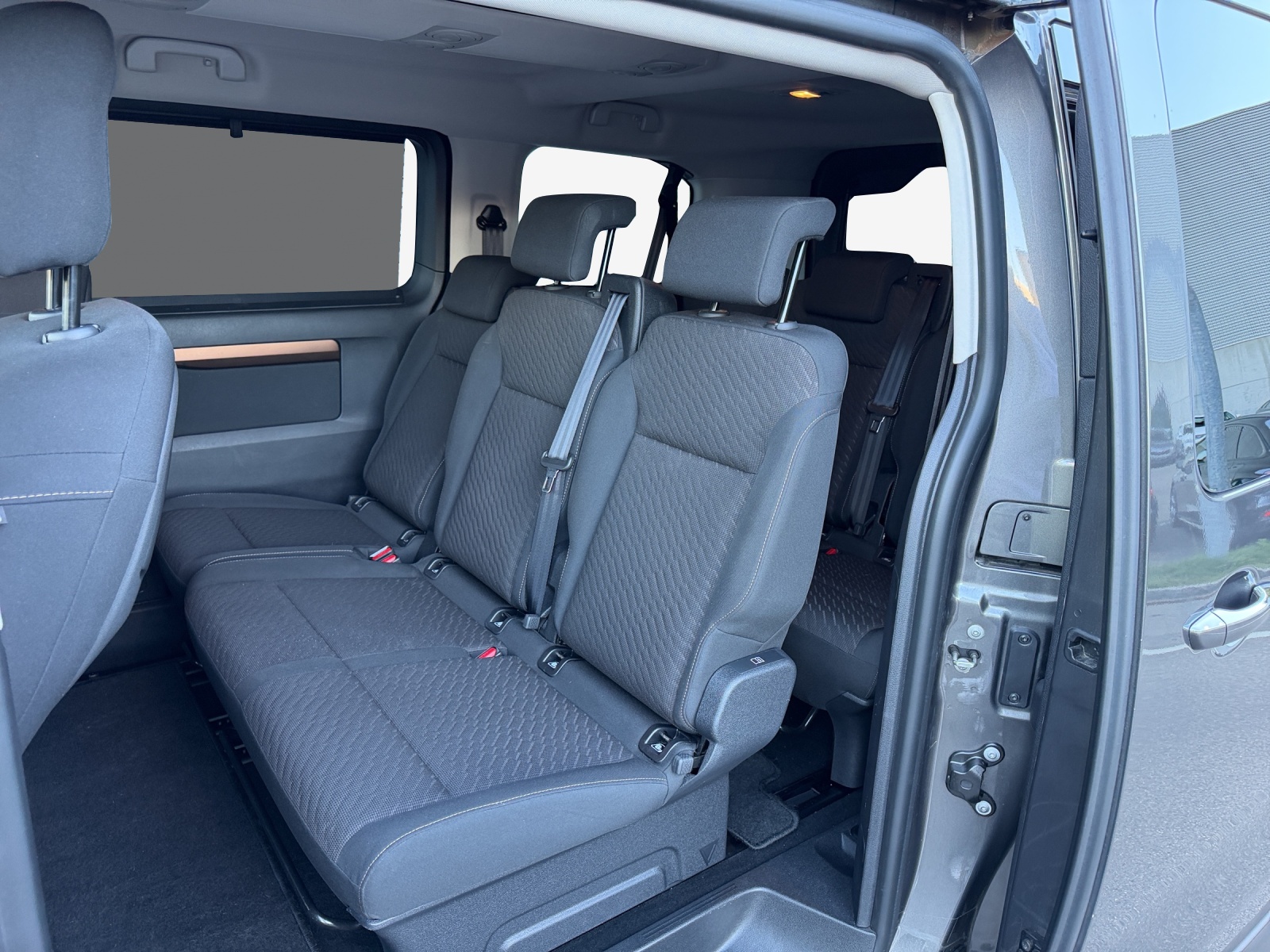 TOYOTA Proace Verso 2.0 D-4D Trend Medium 4x4-image-11