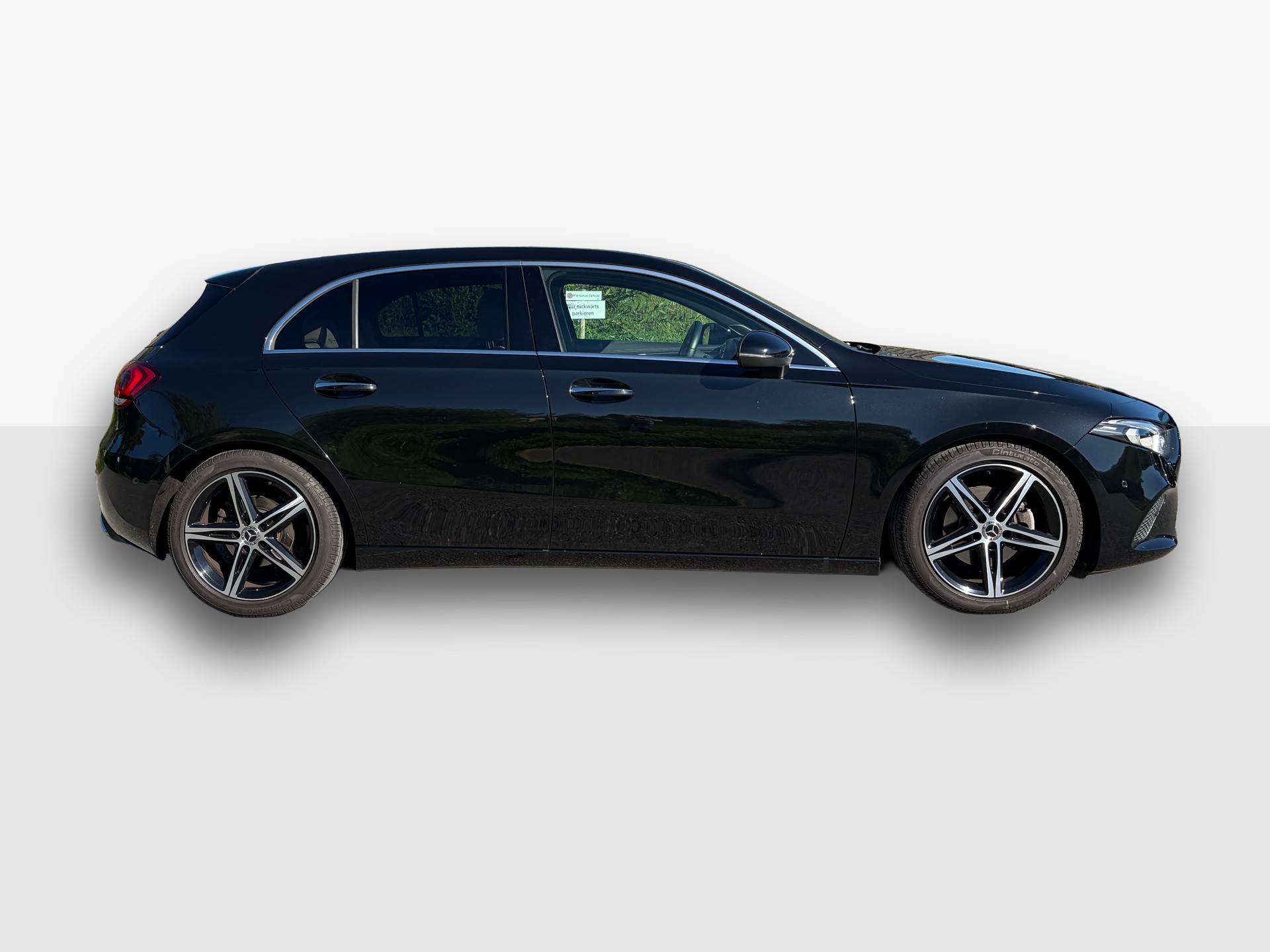 MERCEDES-BENZ A 200 Progressive 7G-DCT-image-5