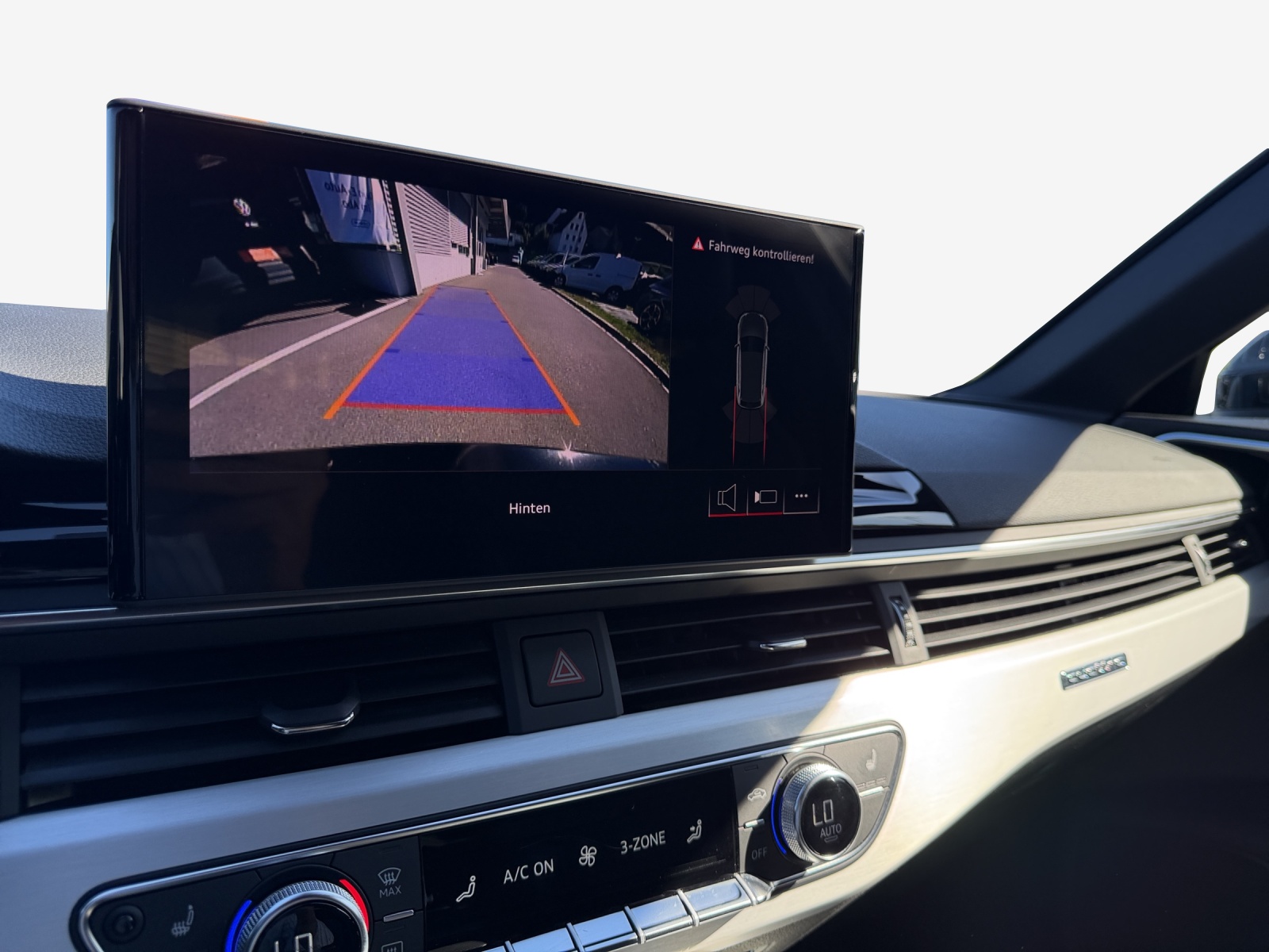 AUDI A4 Avant 40 TFSI S line S-tronic quattro-image-15