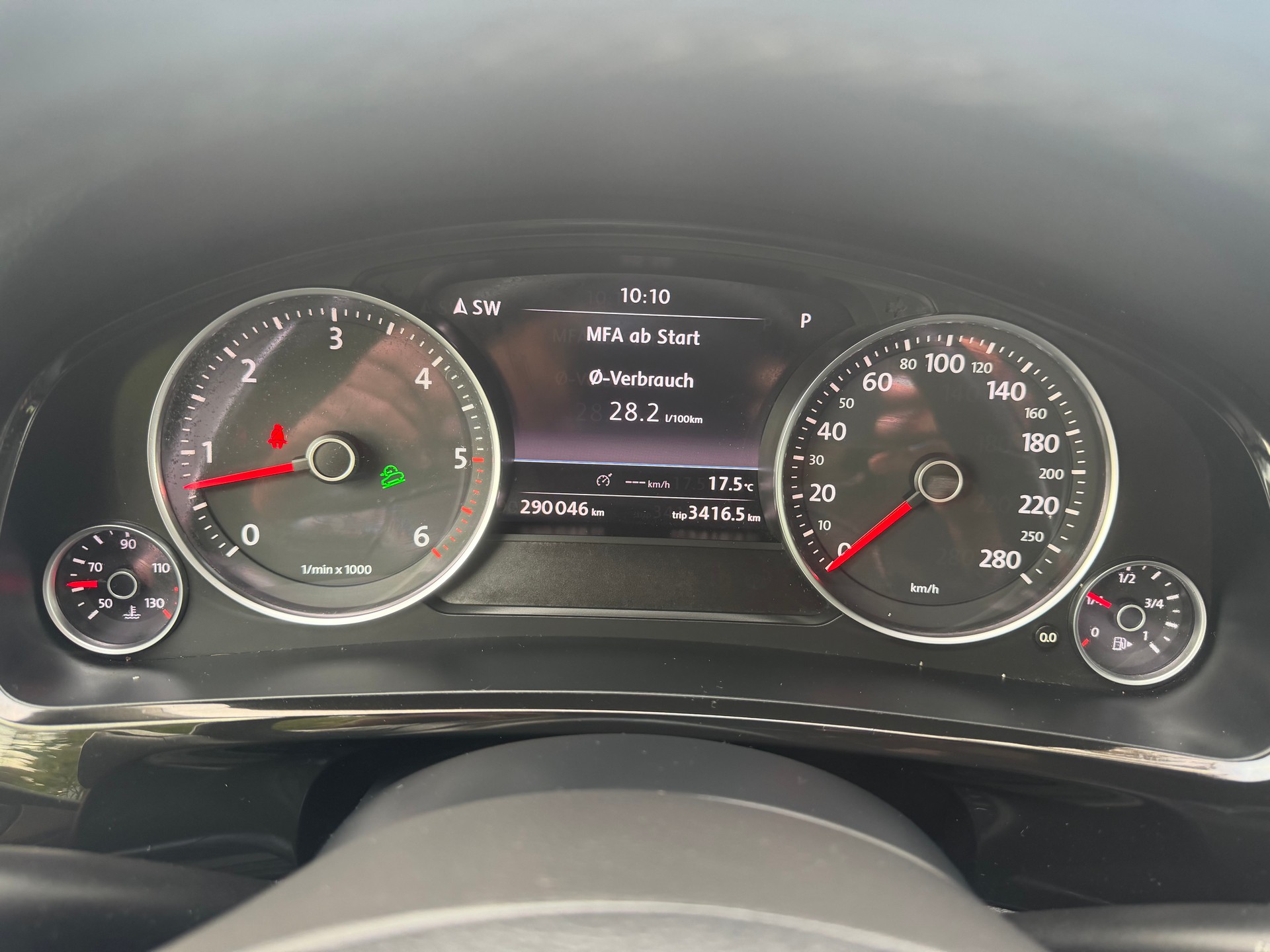 VW Touareg 3.0 TDI BlueMotion Technology Tiptronic * Leder * Gr. Navi * Xenon * Klima-auto * PDC V&H * Tempomat * AHK 3500Kg * B5b-image-9