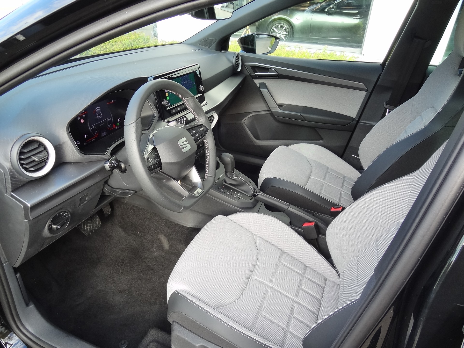 SEAT Ibiza 1.0 EcoTSI FR DSG-image-4