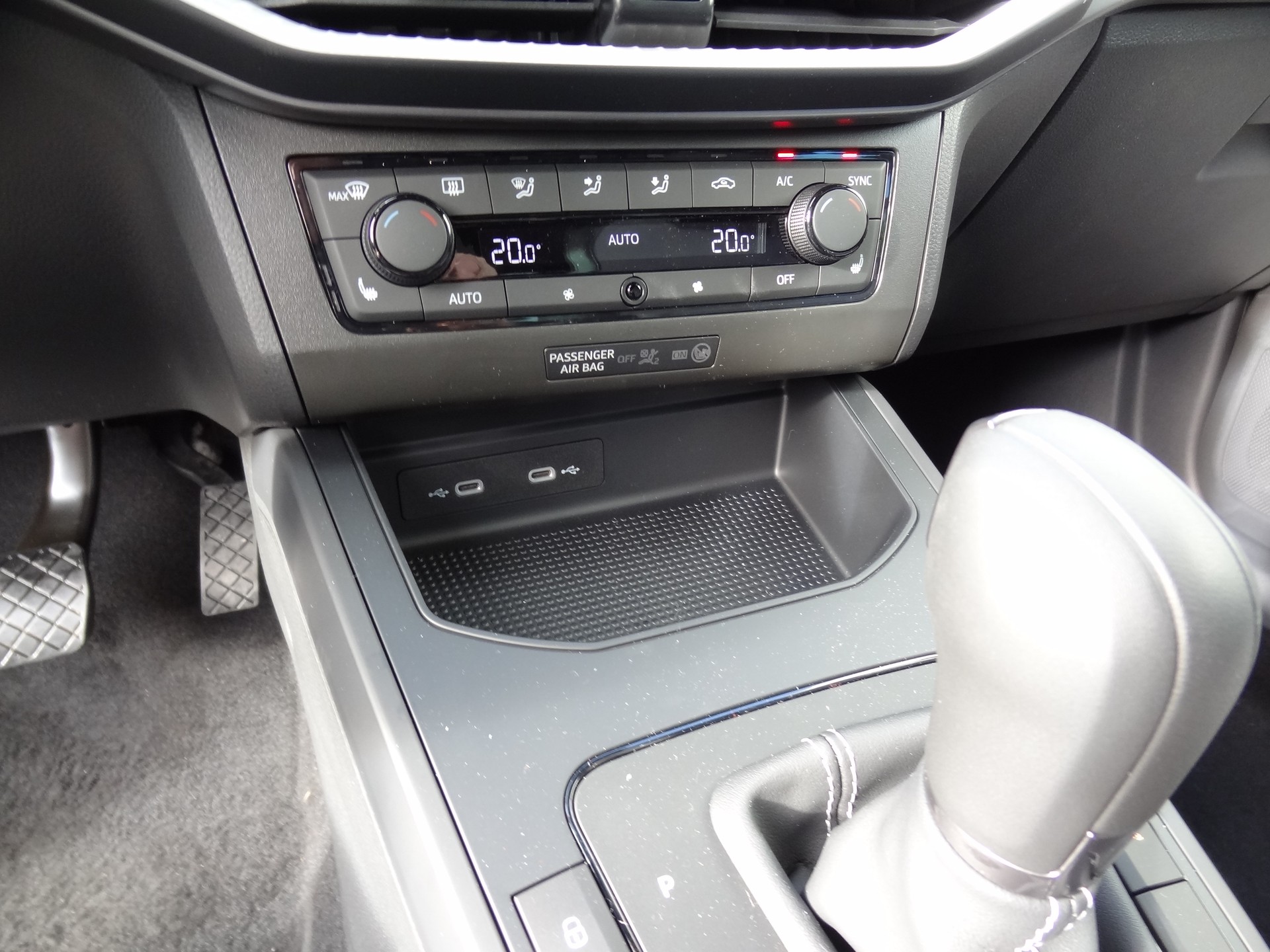 SEAT Ibiza 1.0 EcoTSI FR DSG-image-14