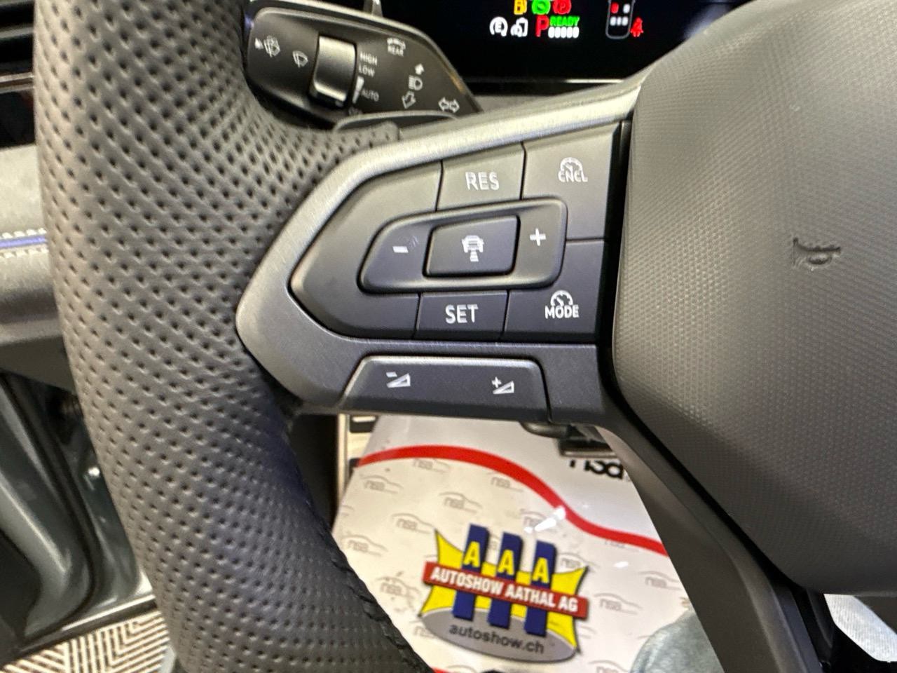 VW Tiguan 1.5 TSI PHEV R-Line Black Style-image-6