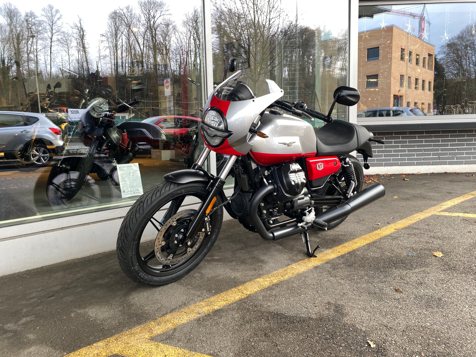 MOTO GUZZI V7/850 Stone Corsa-image-7