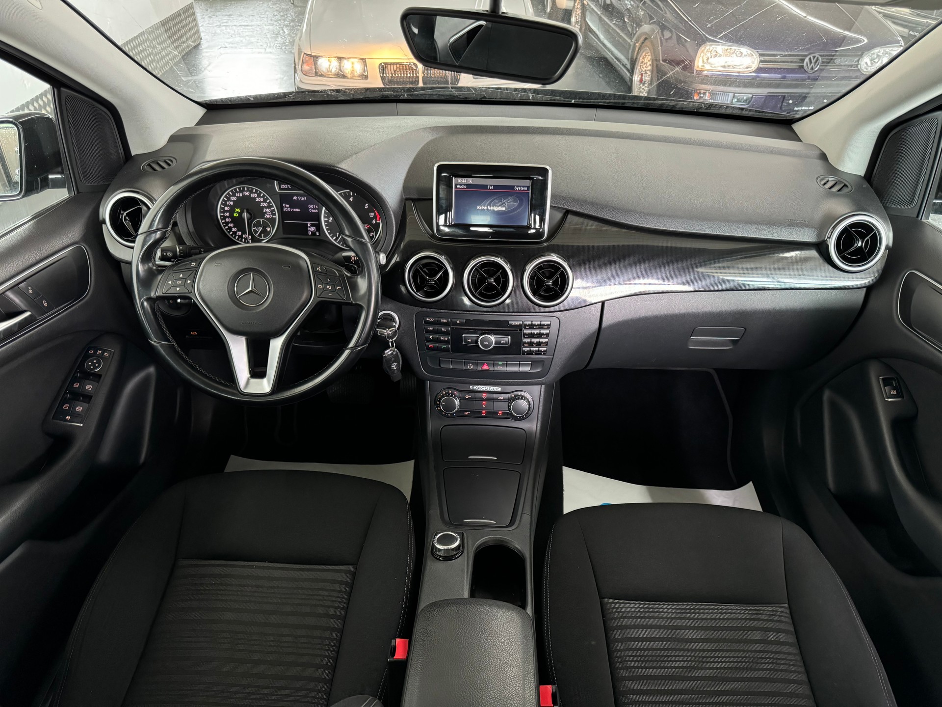 MERCEDES-BENZ B 180 CDI 7G-DCT-image-12
