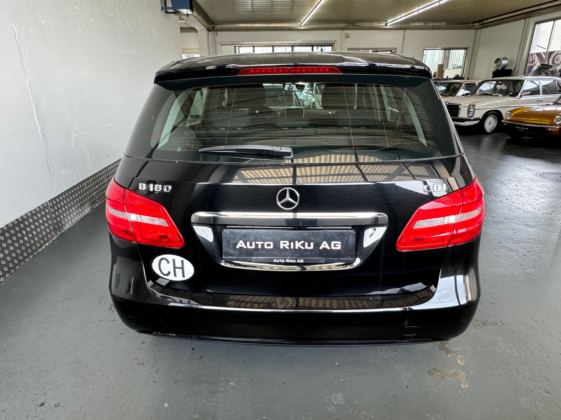 MERCEDES-BENZ B 180 CDI 7G-DCT-image-8