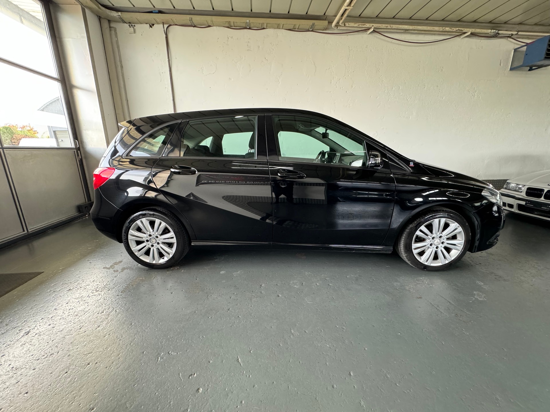 MERCEDES-BENZ B 180 CDI 7G-DCT-image-5