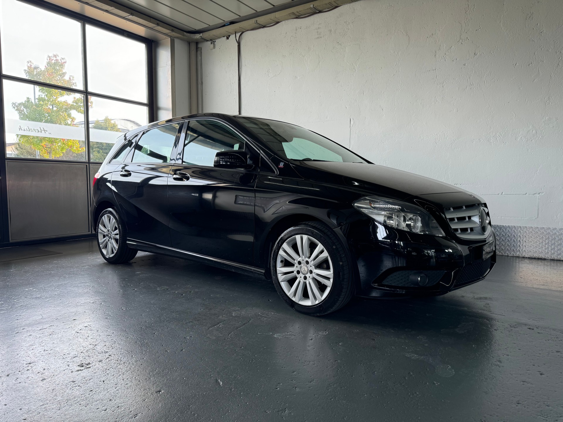 MERCEDES-BENZ B 180 CDI 7G-DCT-image-1