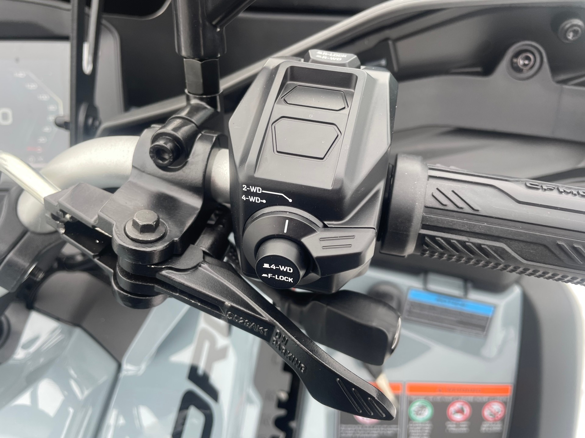 CF MOTO C Force 1000 EPS 4x4-image-8