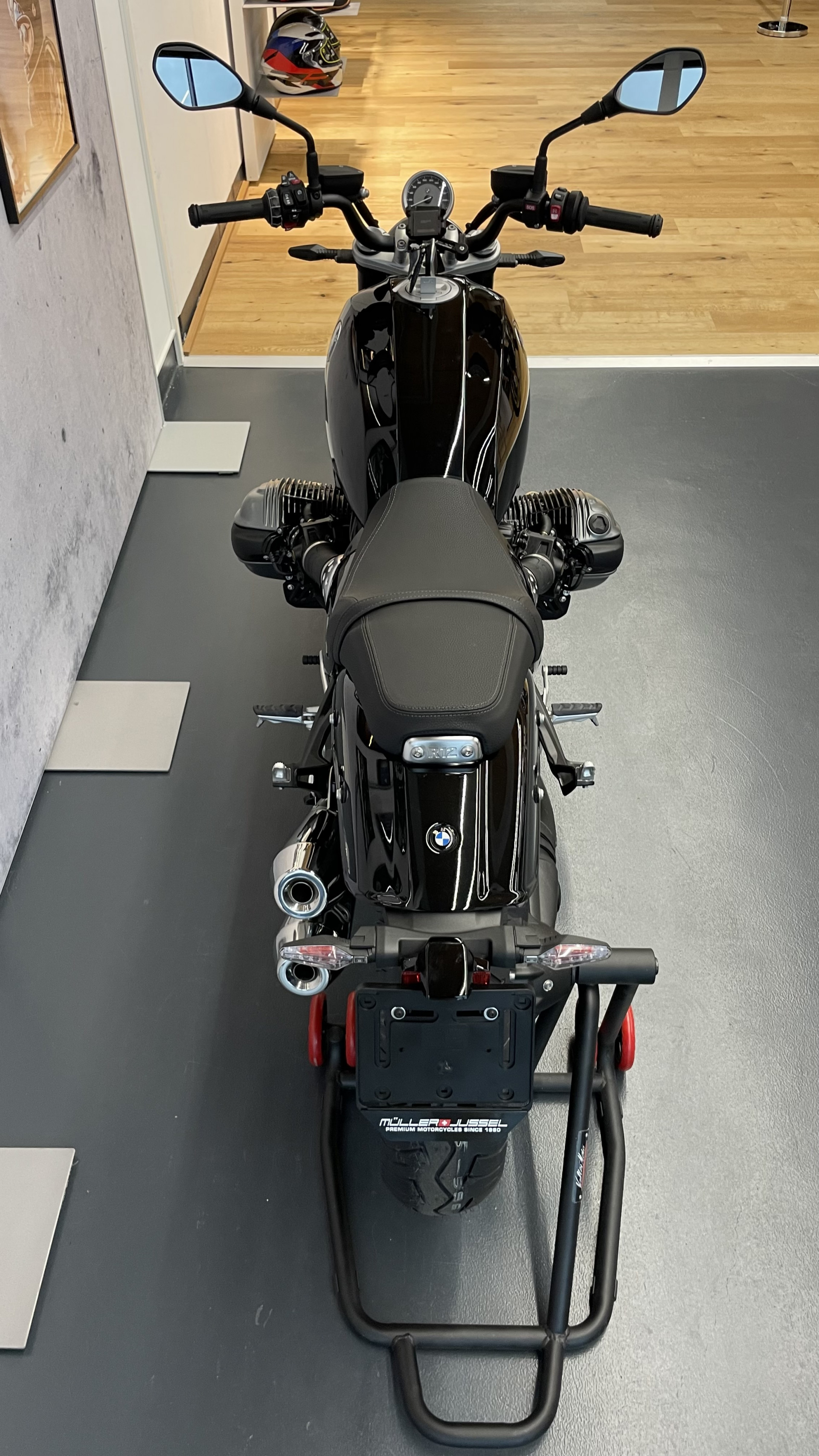 BMW R 12-image-8