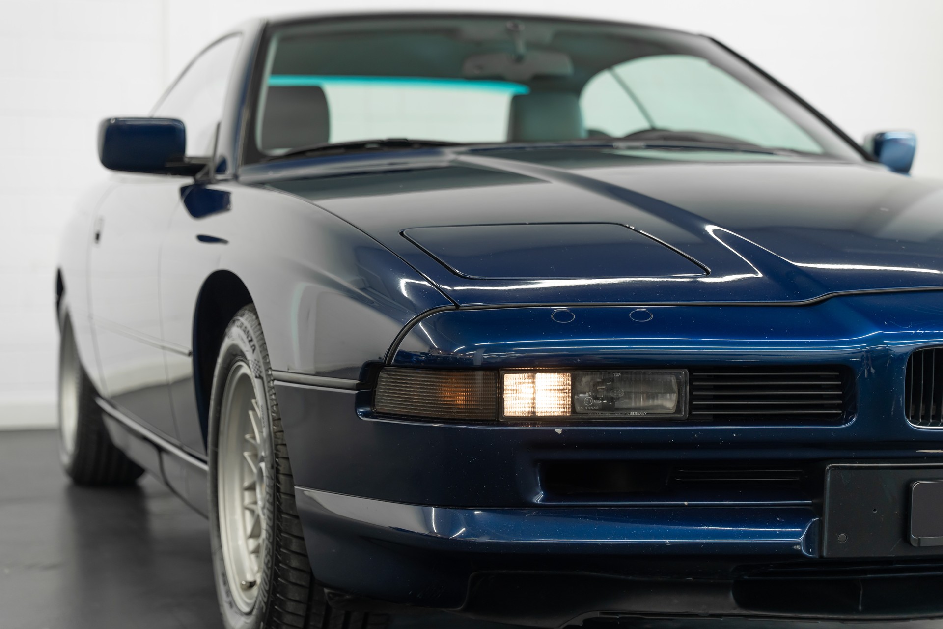 BMW 850i A-image-5
