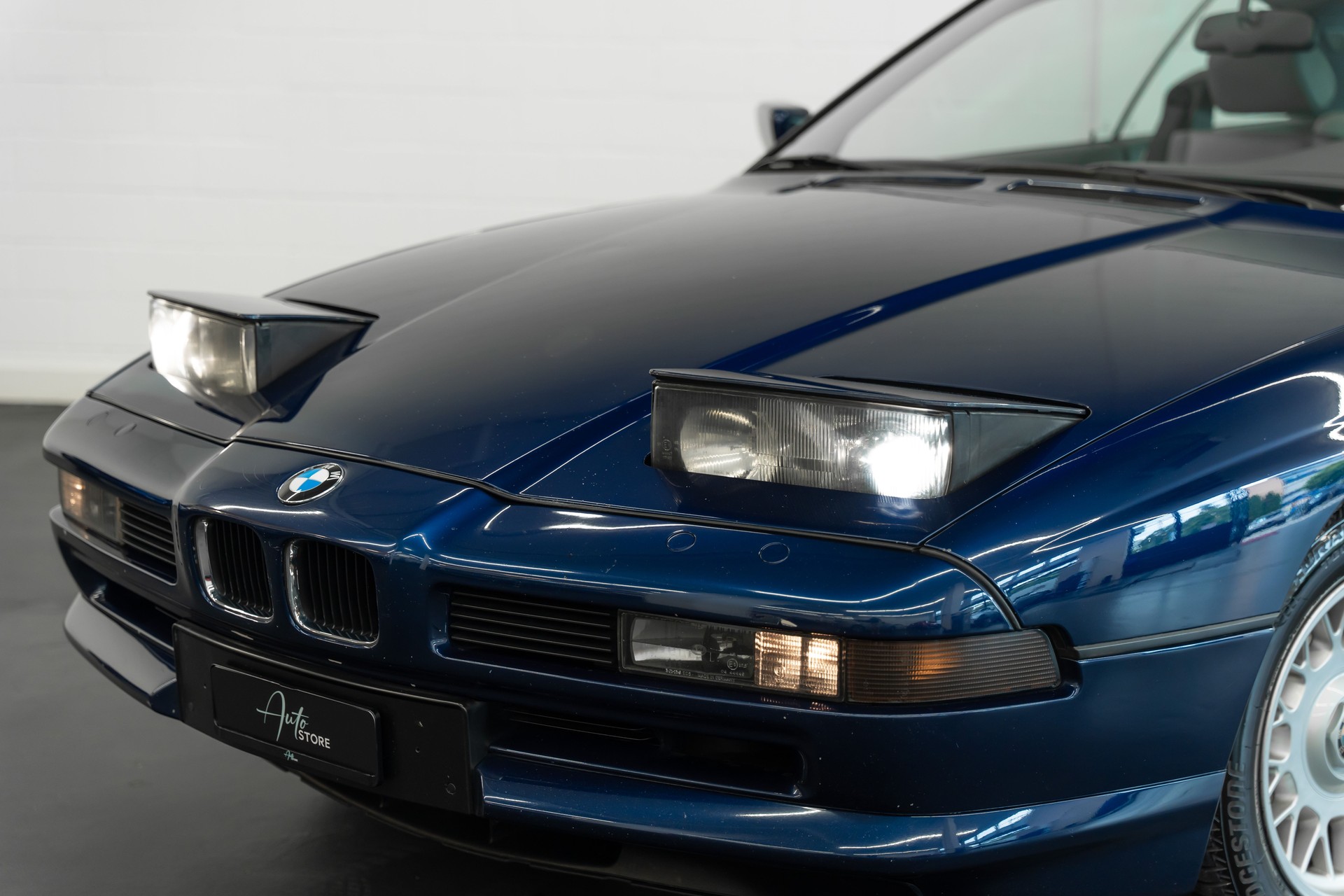 BMW 850i A-image-23