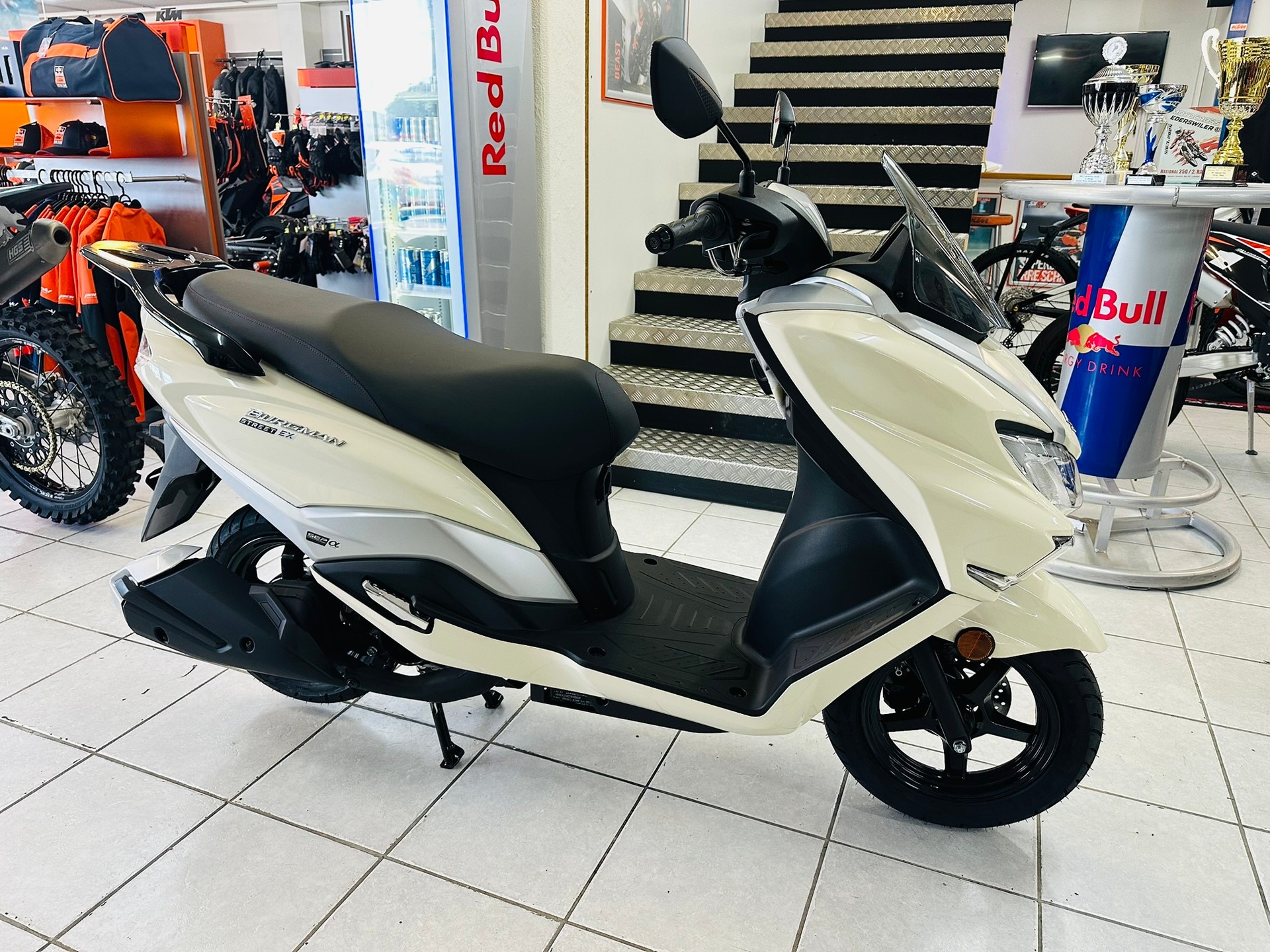 SUZUKI UB 125 Burgmann-image-0