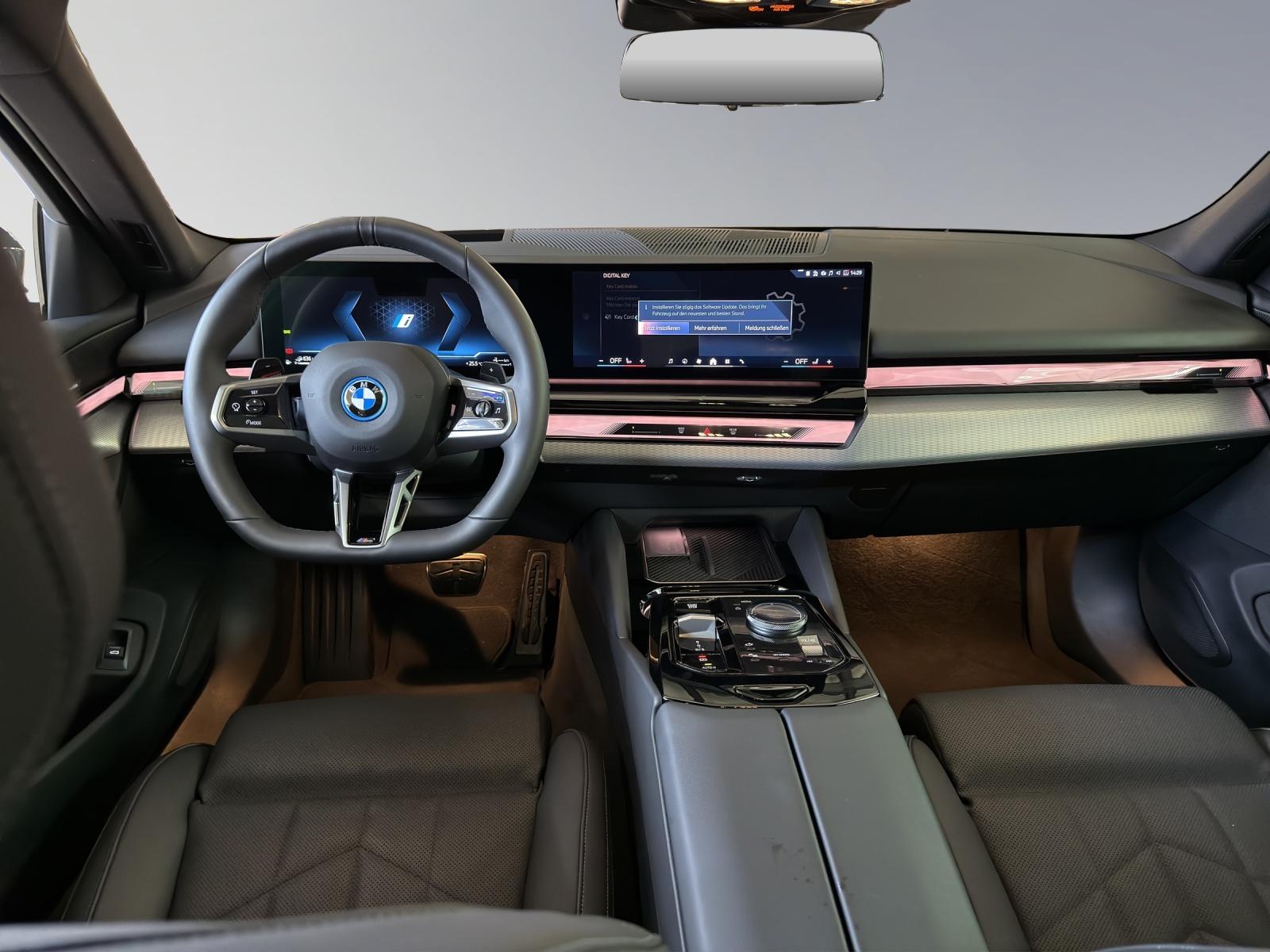 BMW 550e xDrive M Sport-image-8