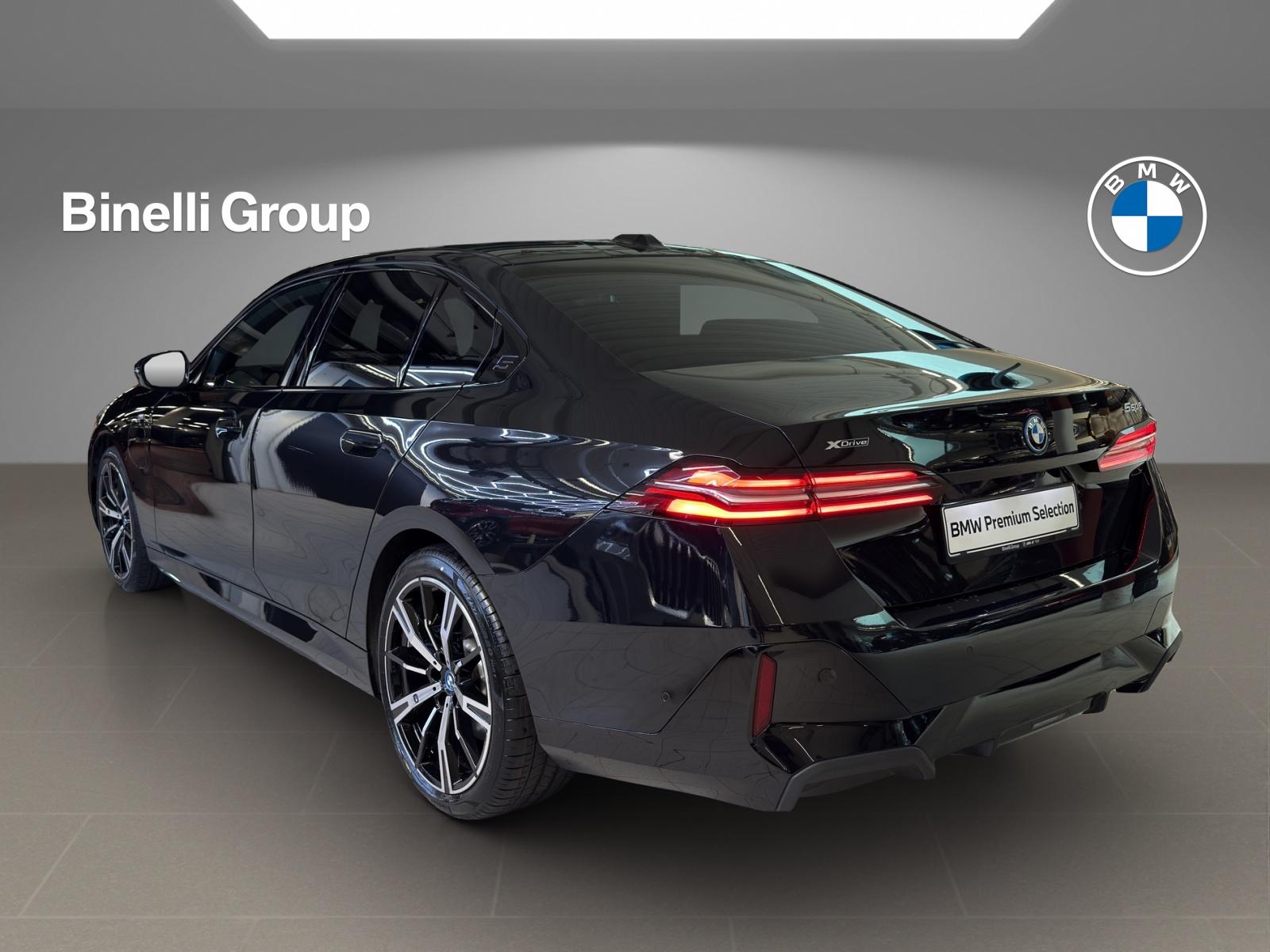 BMW 550e xDrive M Sport-showroom-element-2