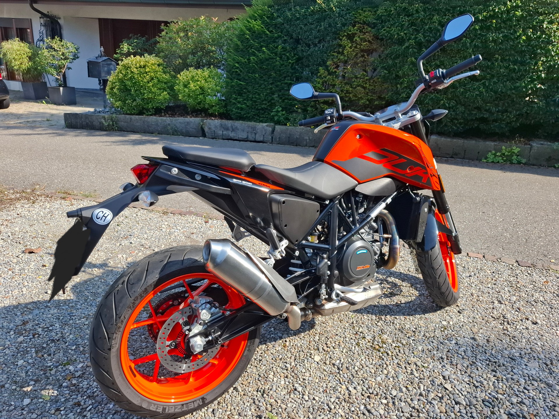 KTM 690 Duke ABS-image-4