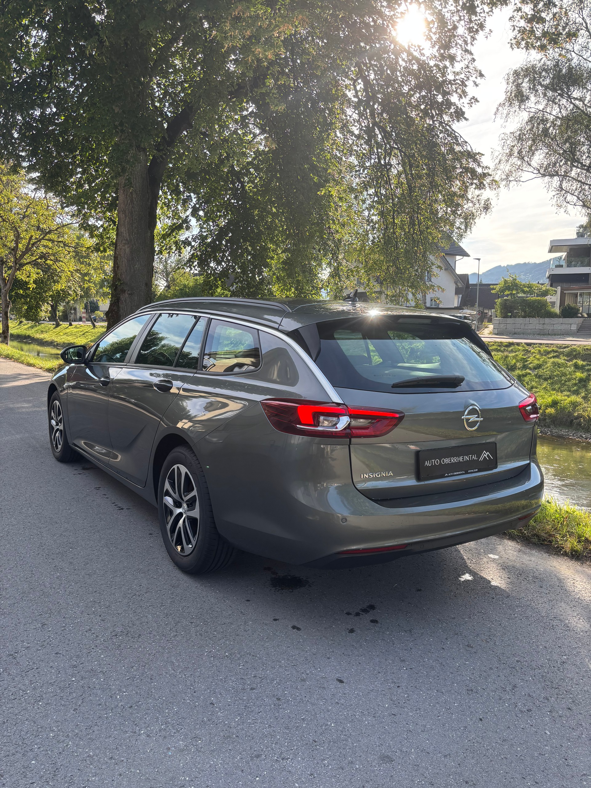 OPEL Insignia 1.5 T Sports Tourer Edition Automatic-image-5
