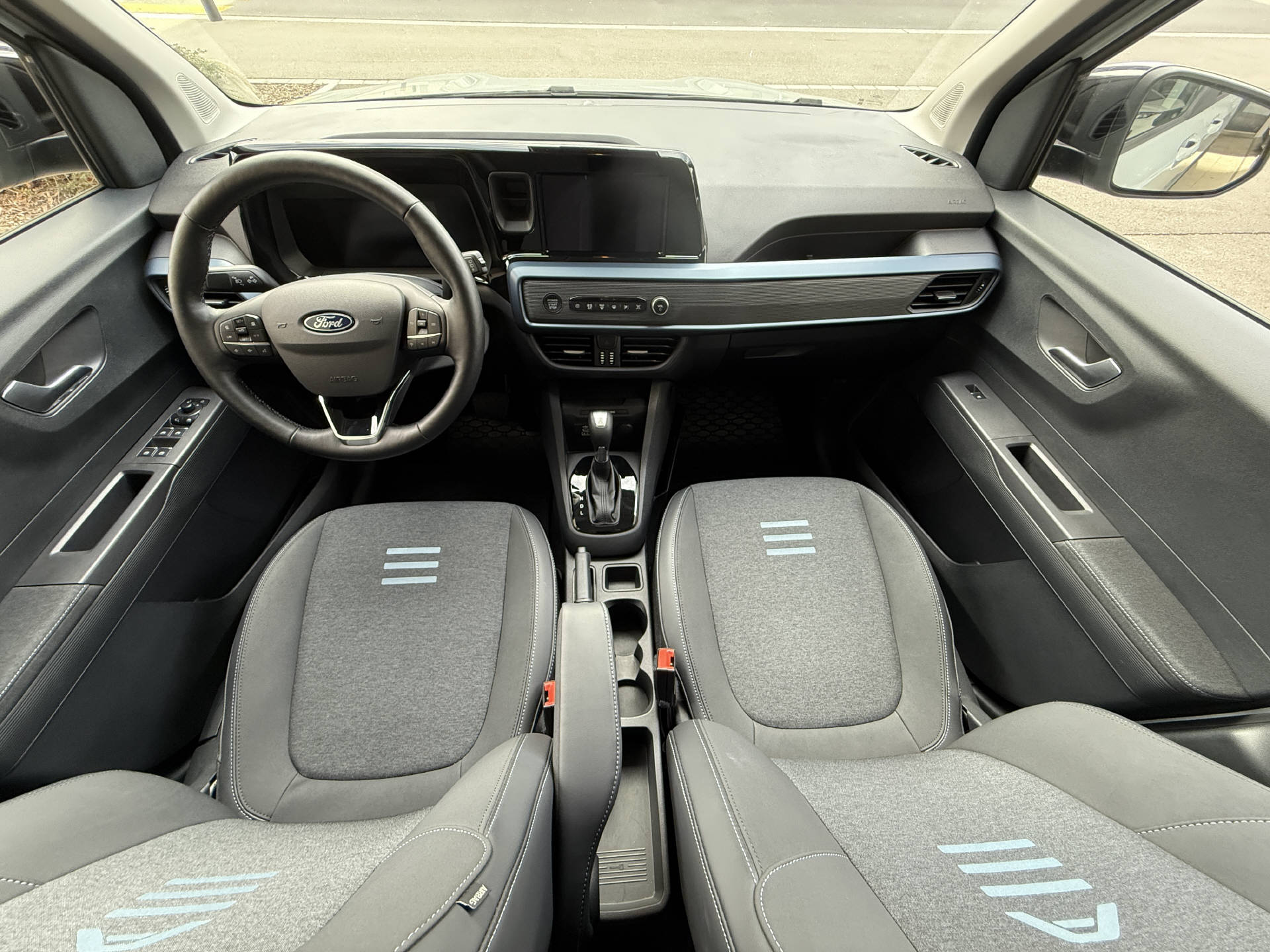 FORD TOURNEO COURIERier 1.0 EcoBoost Active-image-23