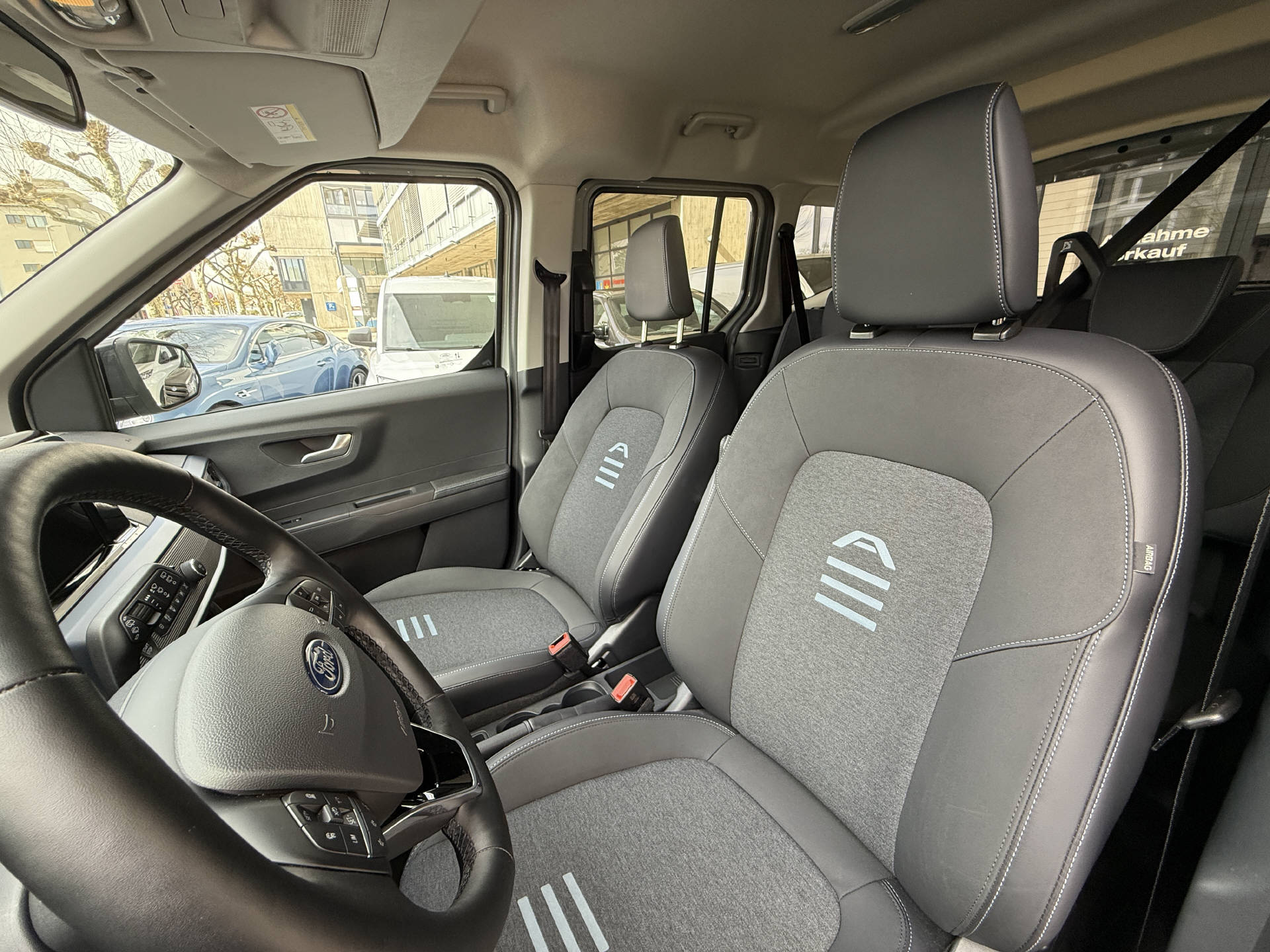 FORD TOURNEO COURIERier 1.0 EcoBoost Active-image-6