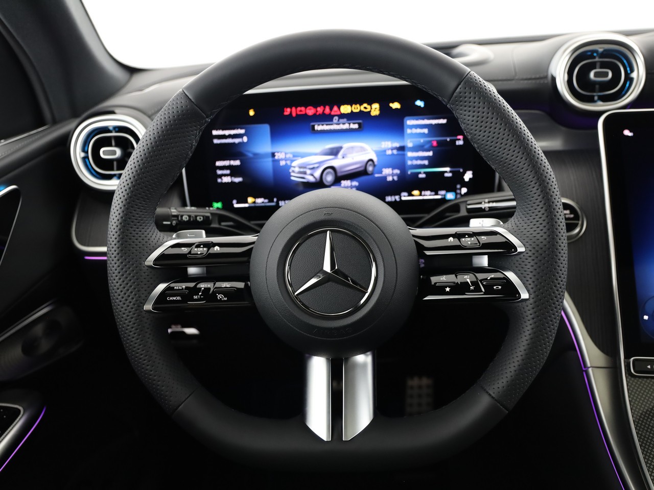 MERCEDES-BENZ GLC 400 e 4Matic 9G-Tronic-image-14