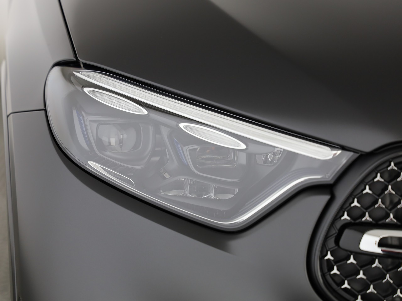 MERCEDES-BENZ GLC 400 e 4Matic 9G-Tronic-image-18