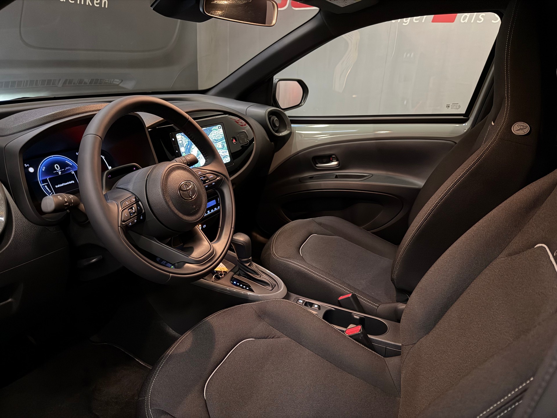 TOYOTA Aygo X 1.5 VVT-I HSD Trend-image-12
