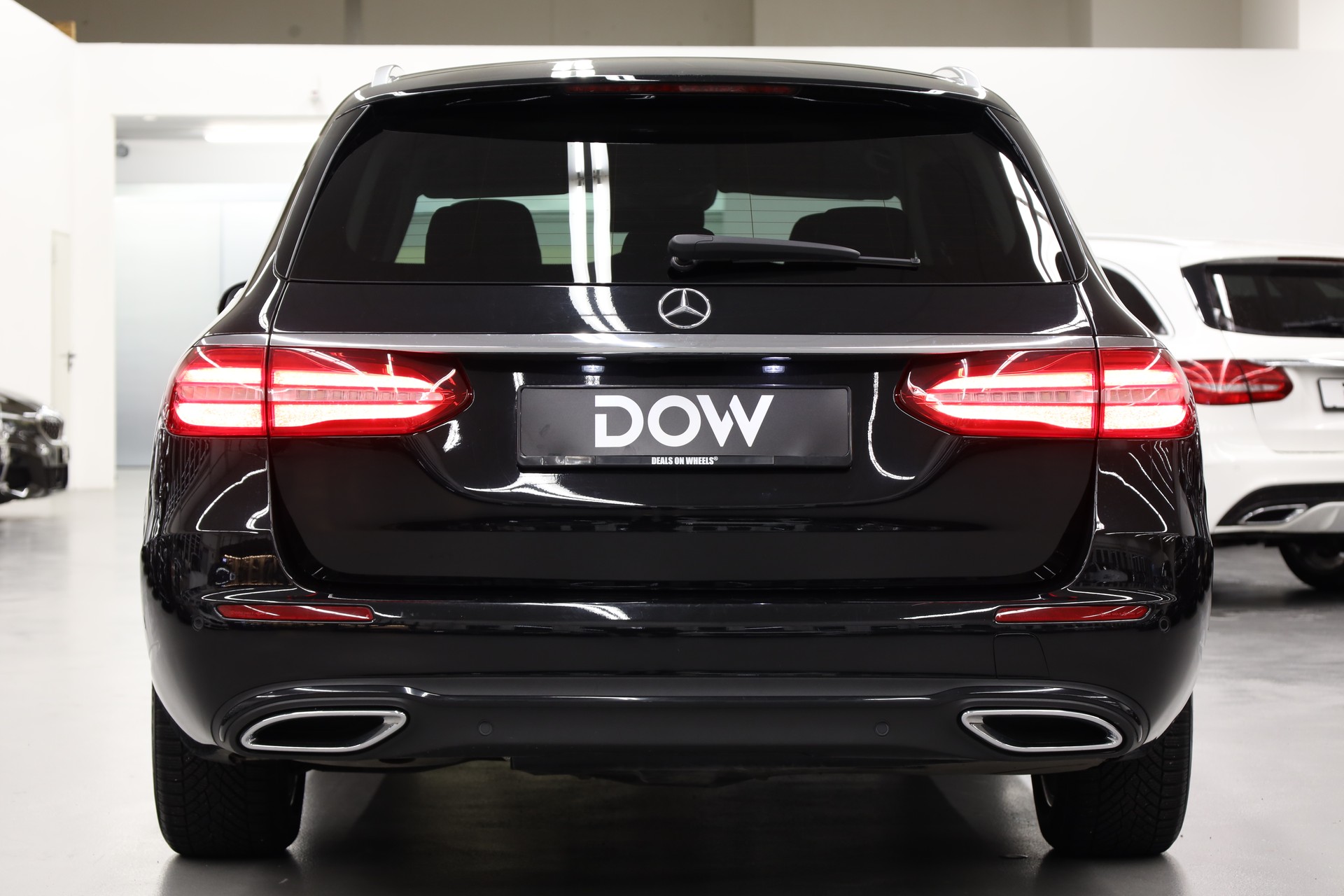 MERCEDES-BENZ E 200 Avantgarde Kombi-image-6