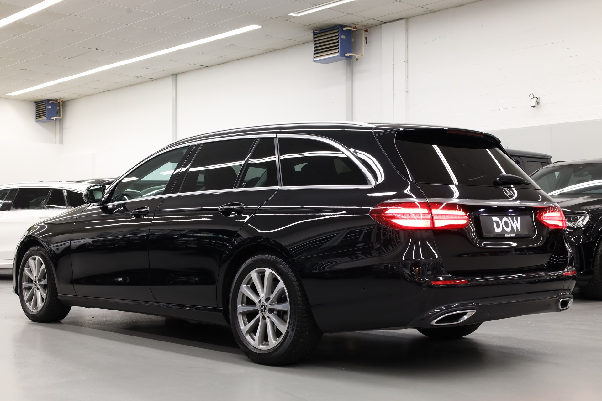 MERCEDES-BENZ E 200 Avantgarde Kombi-image-4