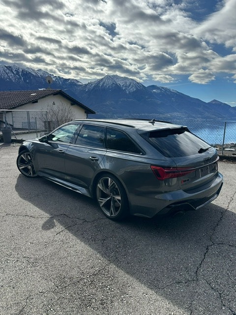 AUDI RS6 Avant 4.0 TFSI V8 quattro-image-3
