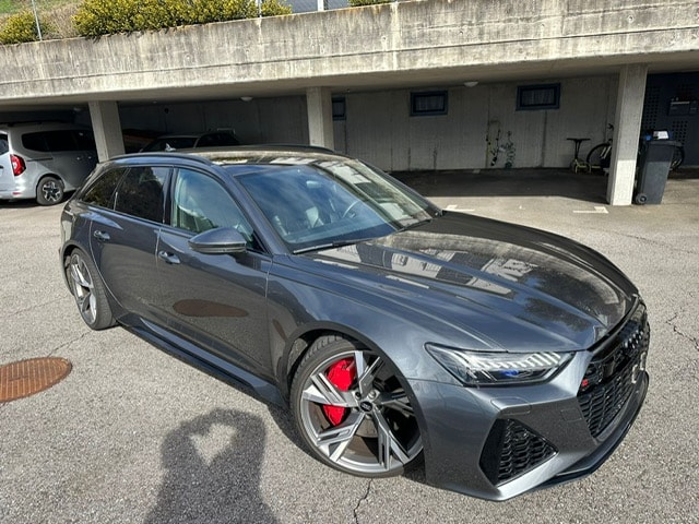 AUDI RS6 Avant 4.0 TFSI V8 quattro