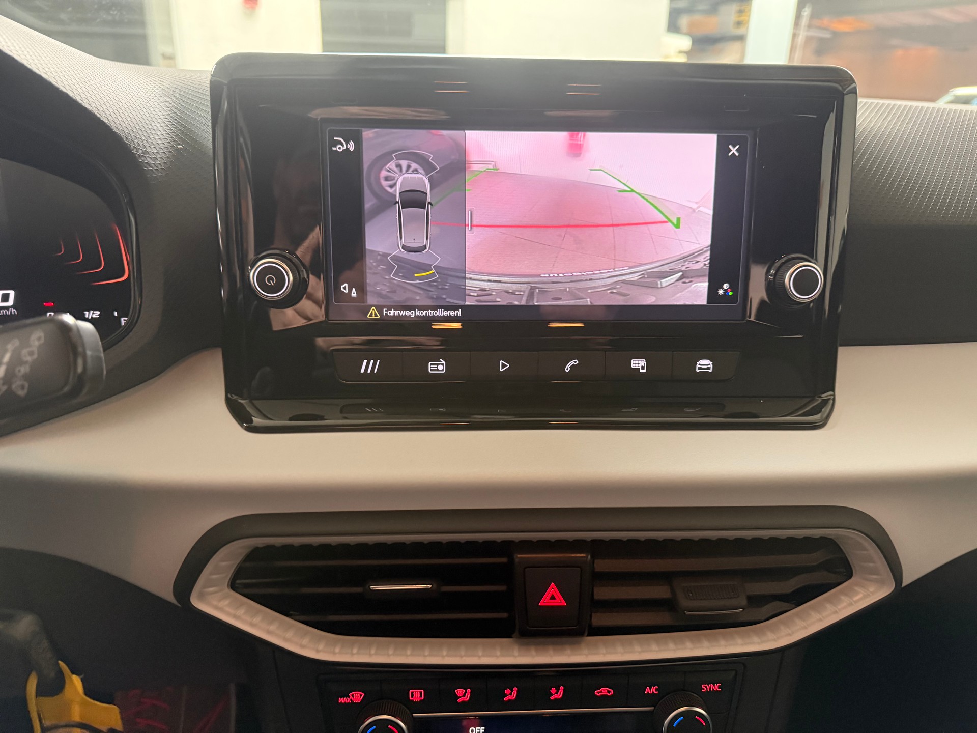 SEAT Ibiza 1.0 EcoTSI Sensacion DSG-image-13